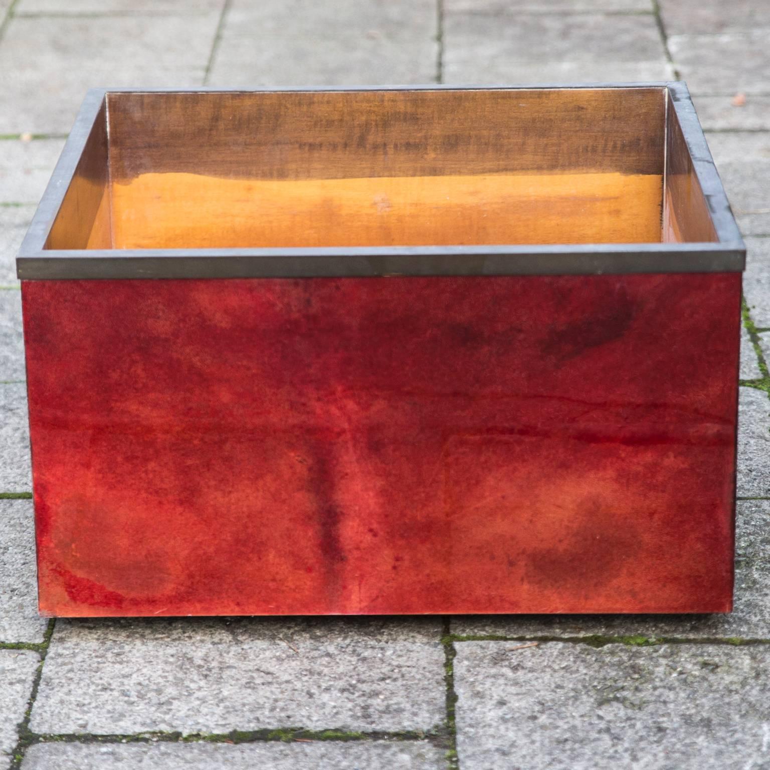 Lacquered Elegant Red Squared Goatskin Planter by Aldo Tura For Sale
