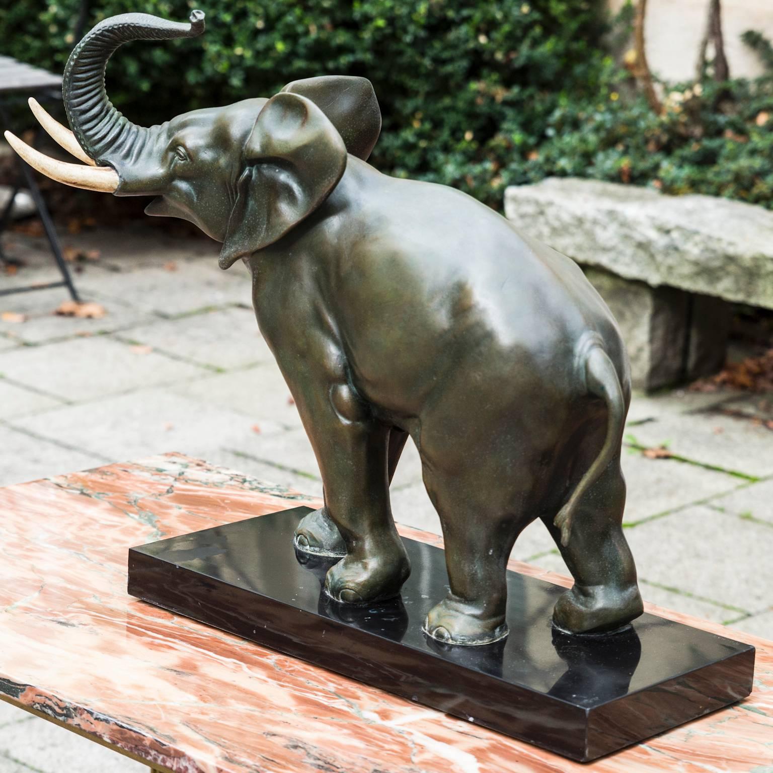 elephant bronze sculpture