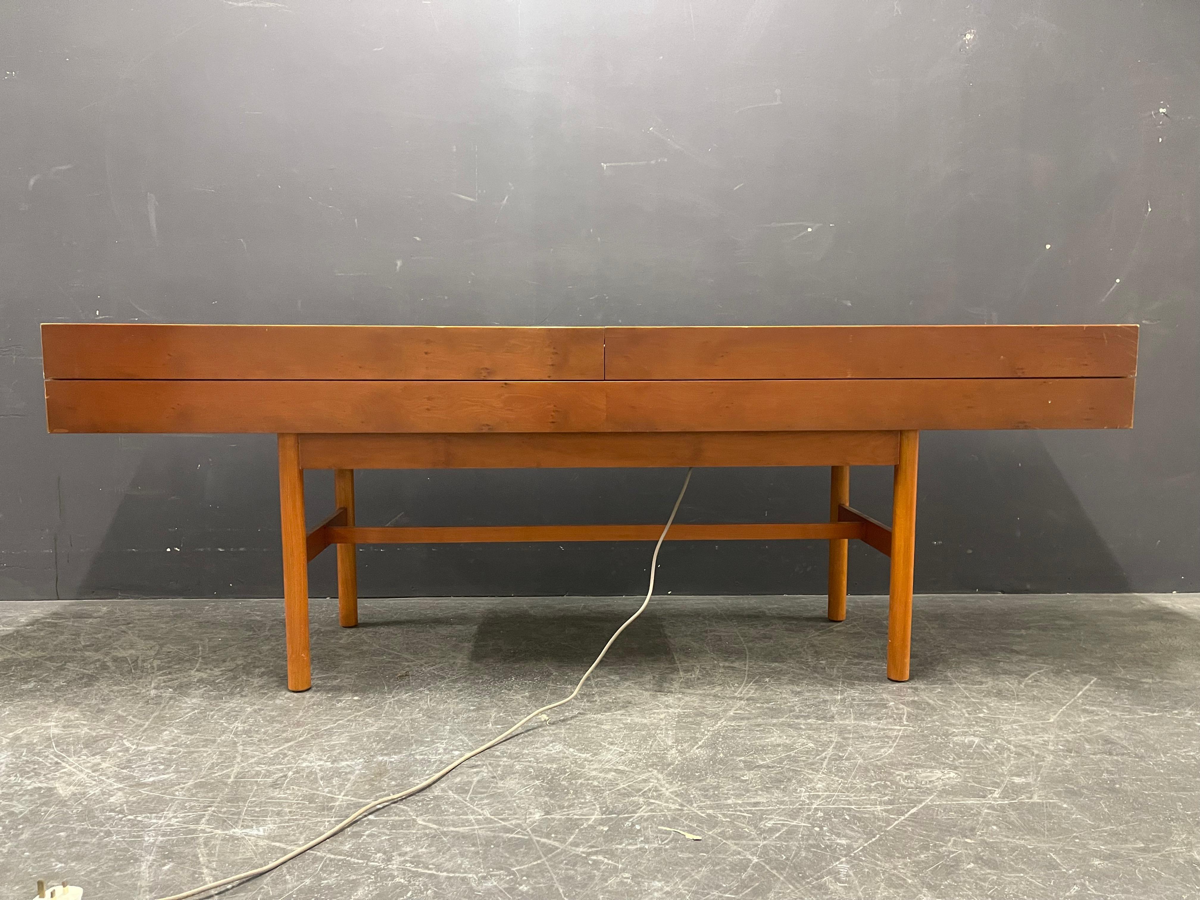 Wood Rare Sideboard with Heating Plate