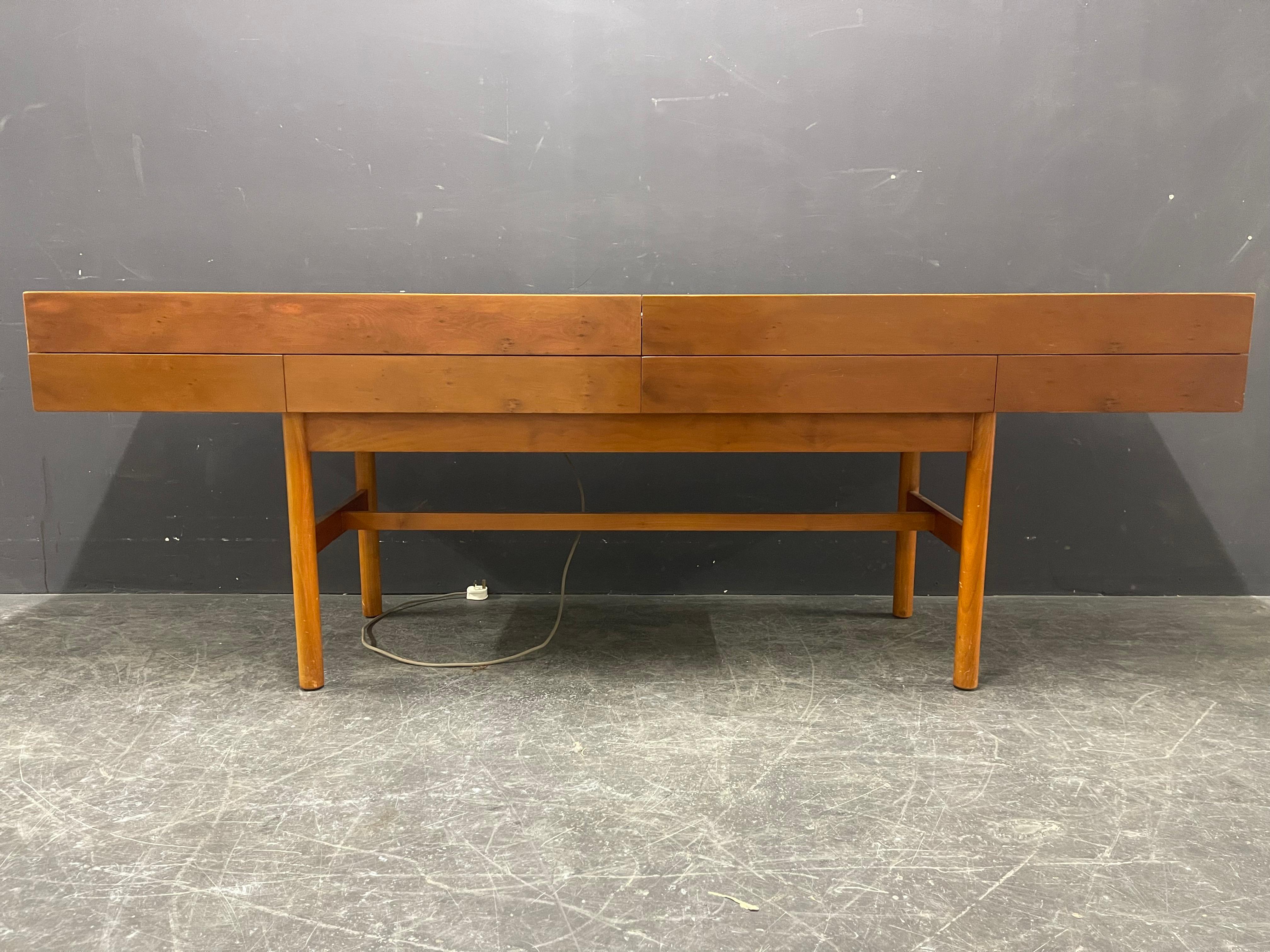 Rare Sideboard with Heating Plate 2