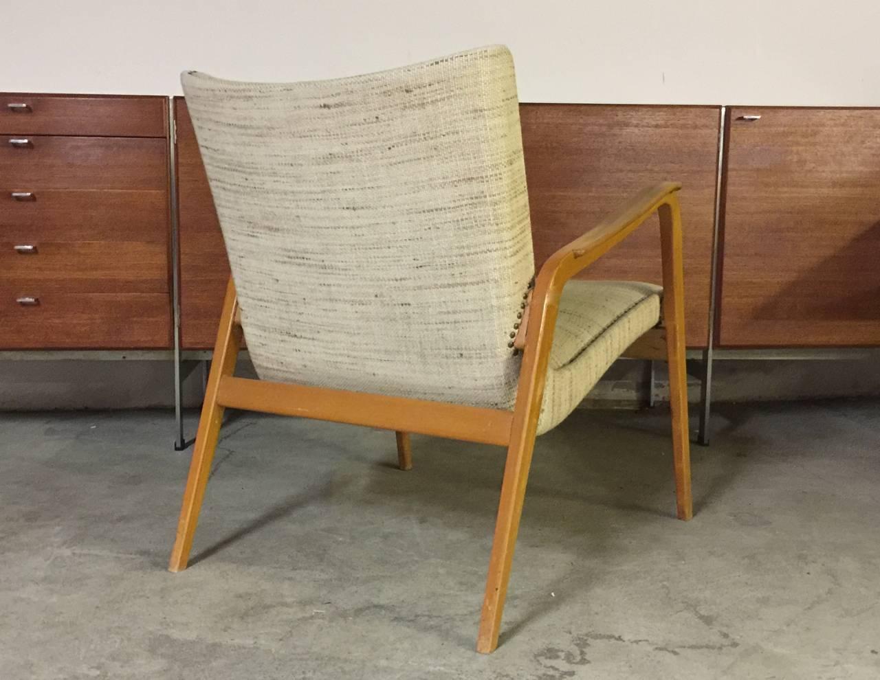 Beautiful Lounge Chair with Laminated Wood Base 1