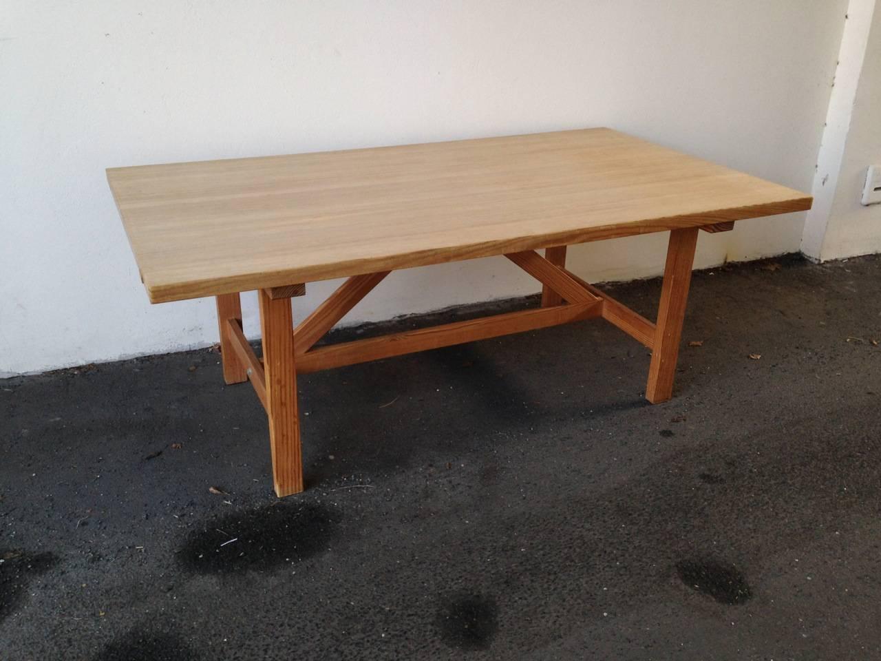 oregon dining table