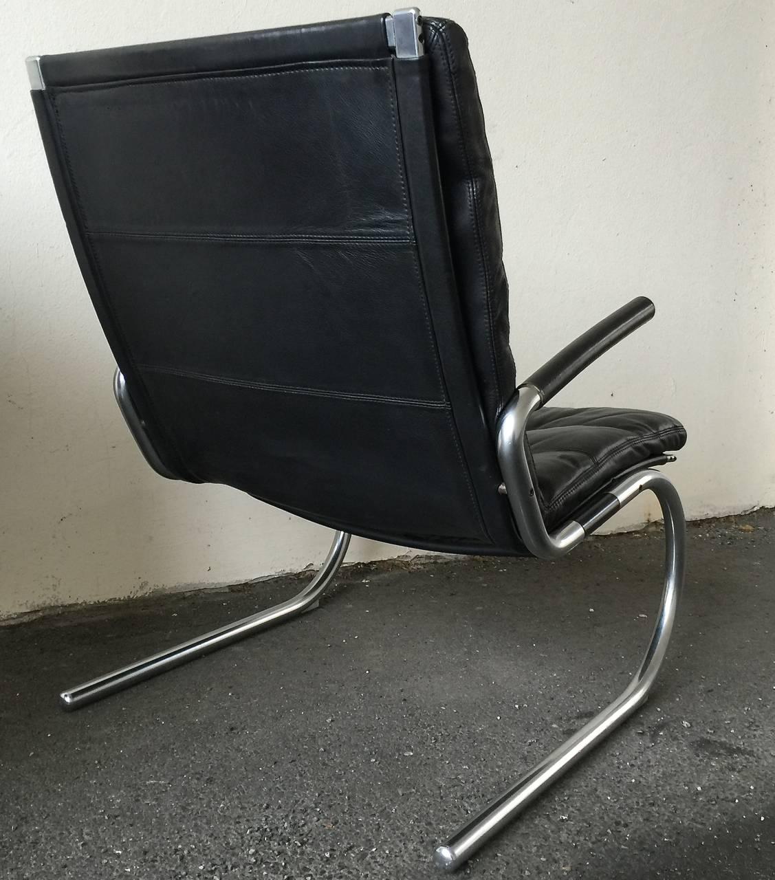 Rare Pair of Lounge Chairs by Jørgen Kastholm In Excellent Condition In Munich, DE