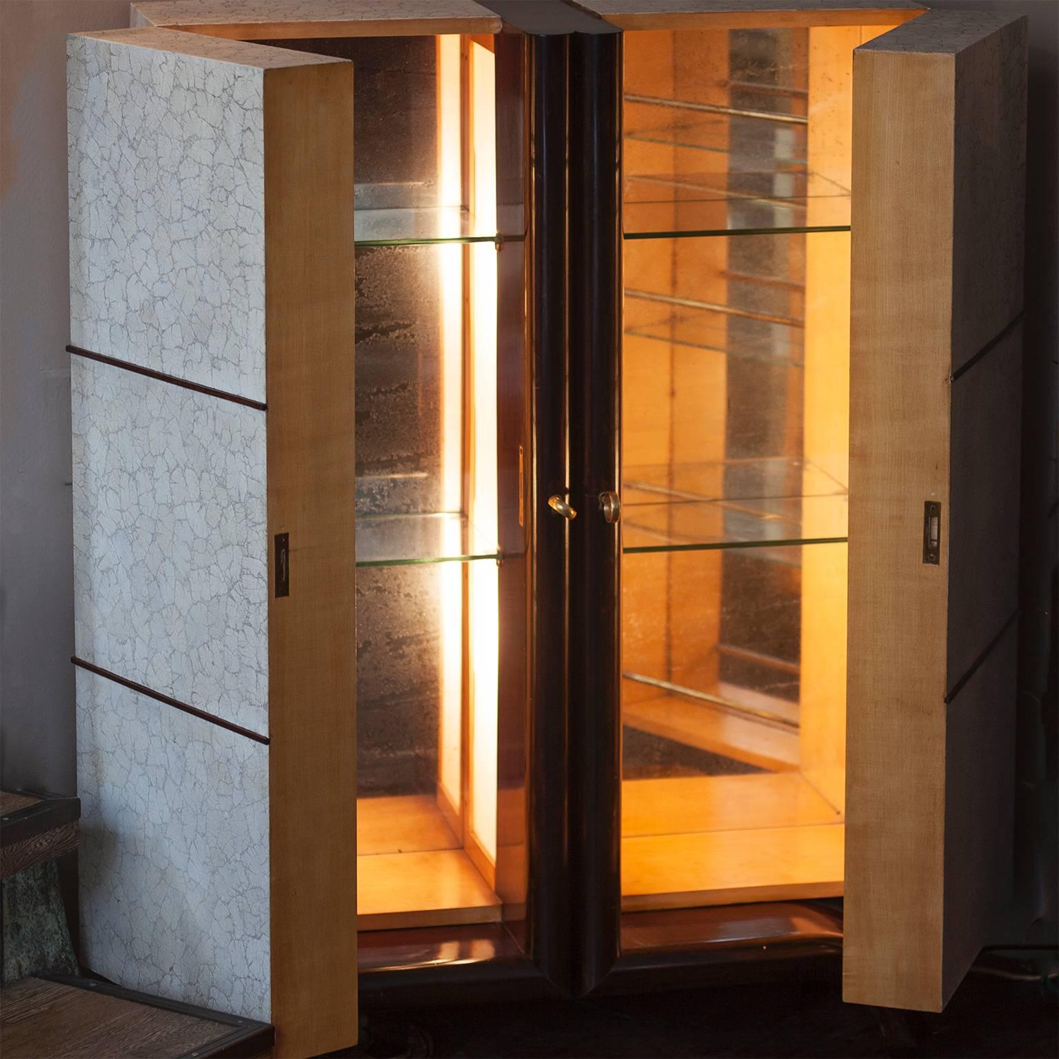 Fantastic Egg Shell Bar Cabinet by Aldo Tura, 1940 2