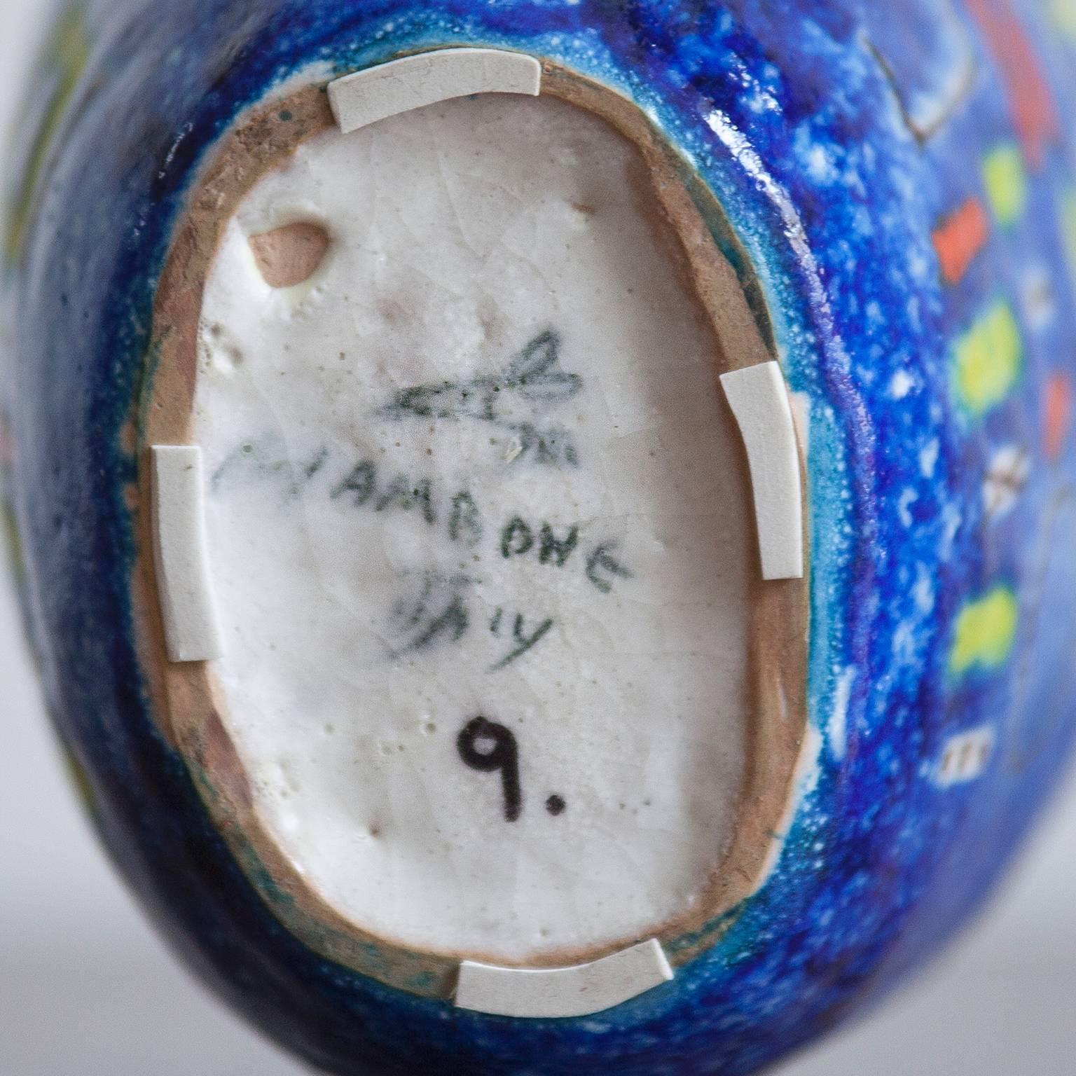 Milieu du XXe siècle Vase en céramique émaillée bleue « Donkey Mark » de Guido Gambone en vente