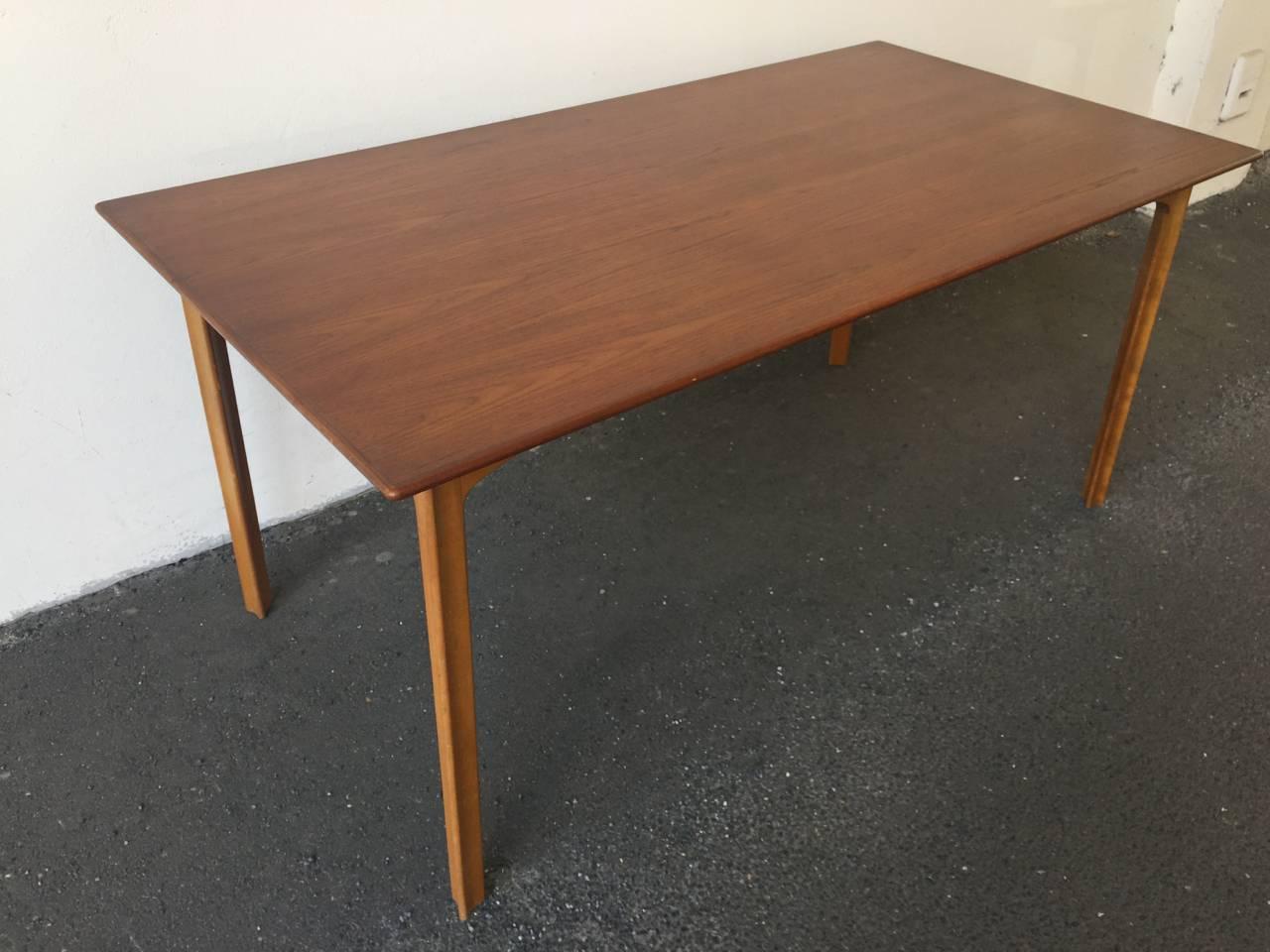 Arne Jacobsen Grand Prix Dining Table or Desk In Excellent Condition For Sale In Munich, DE
