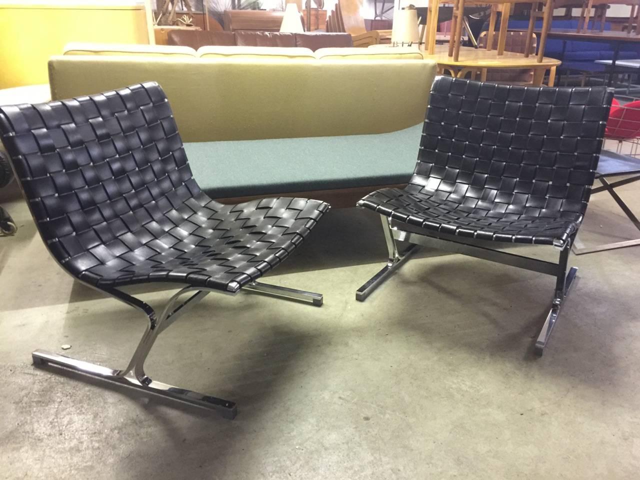 Set of Two Lounge Chairs by Ross Littell in Perfect Condition In Excellent Condition In Munich, DE