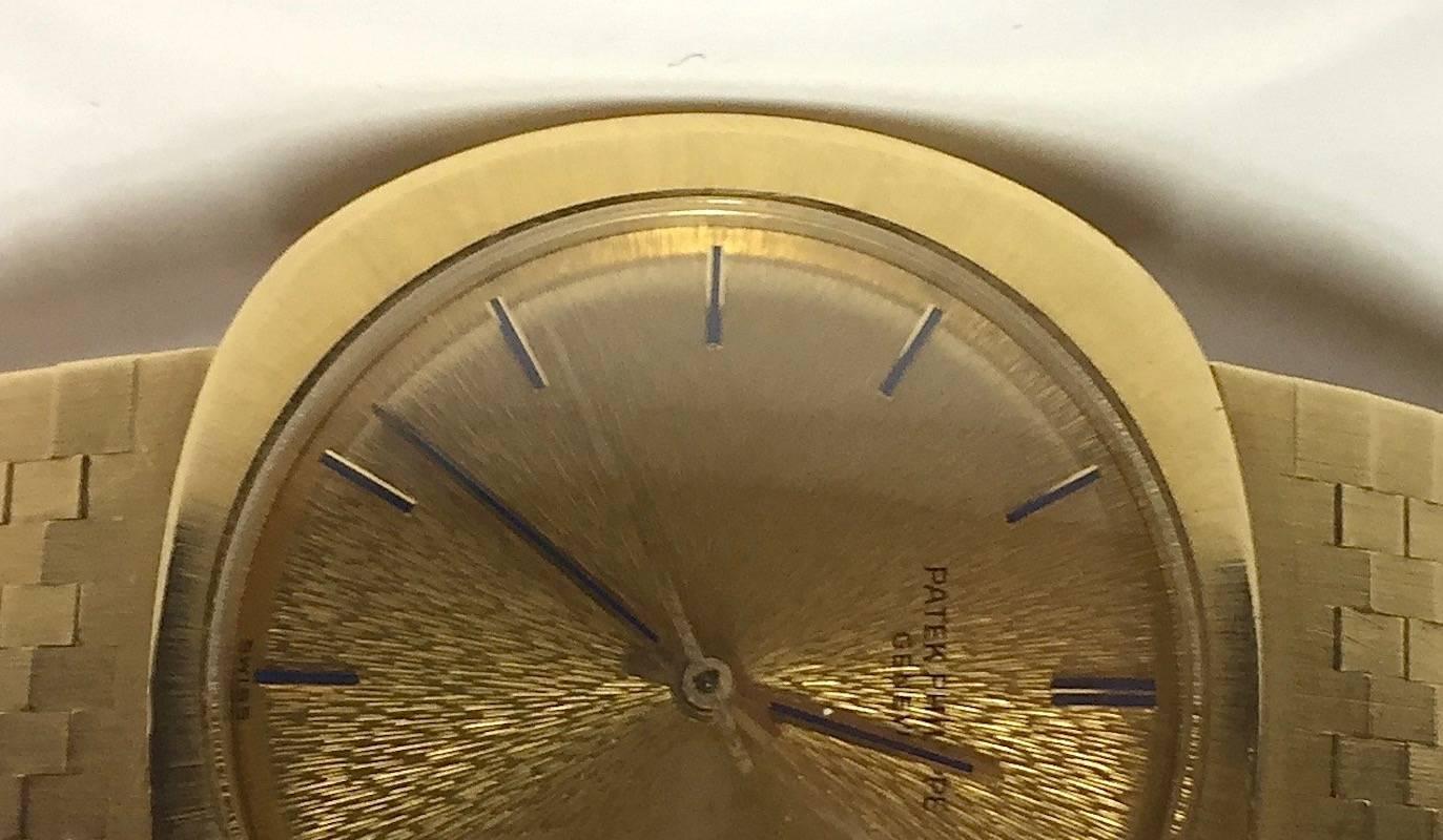 Very Rare Model 3573 Patek Philippe 18-Karat Backwinder Mens Automatic Watch In Good Condition In Munich, DE