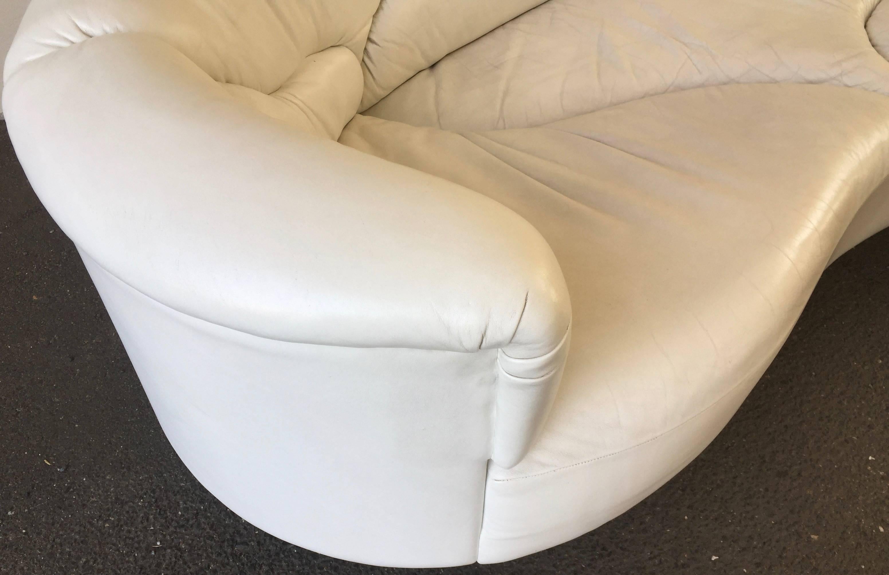 High Quality Sofas in White Leather, De Sede, Milo Baughman In Good Condition For Sale In Munich, DE