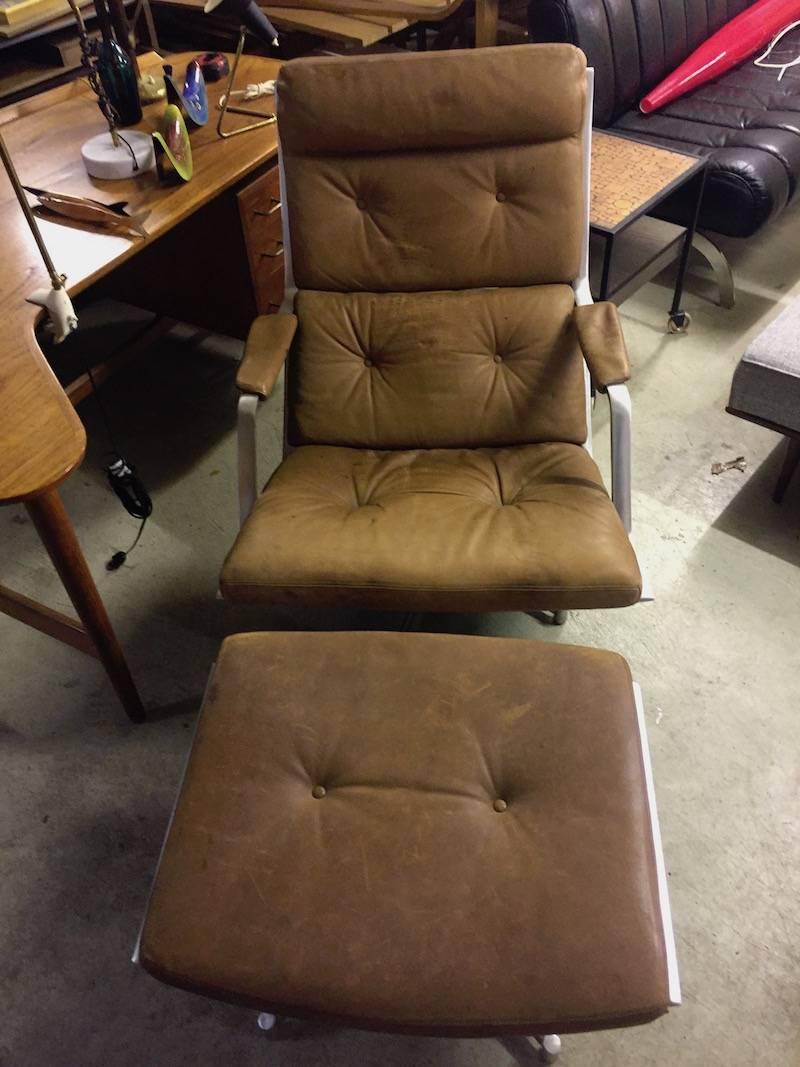 Fk85 Lounge Chair with Stool by Fabricius & Kastholm, Very Rare Natural Leather In Fair Condition In Munich, DE