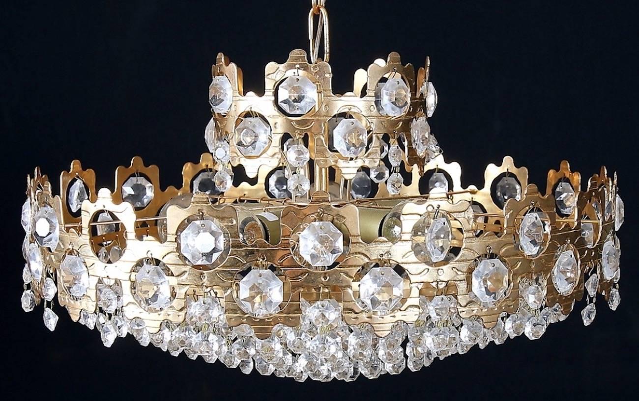Hollywood Regency Nice Chandelier Attributed to Palwa