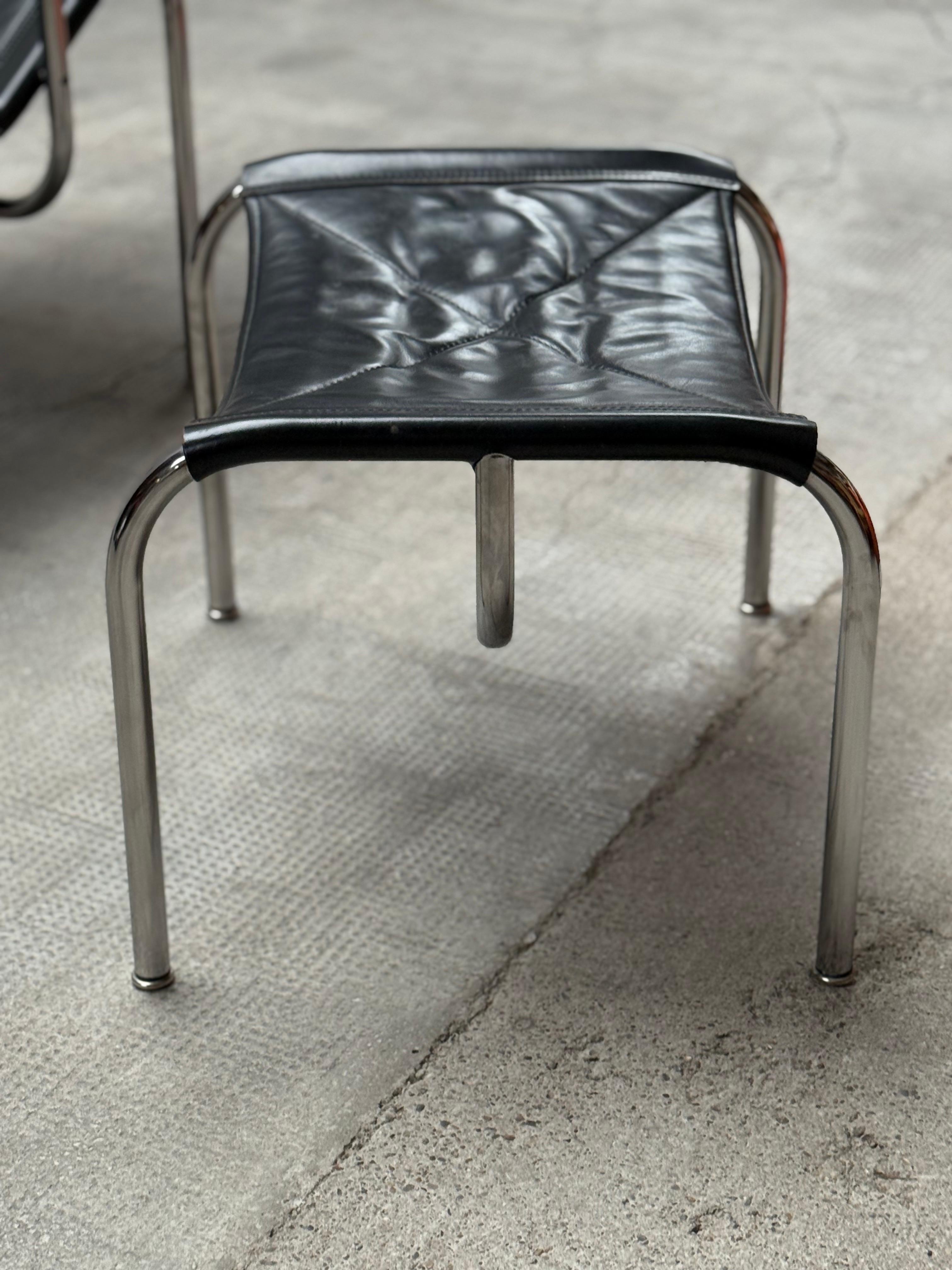 HANS EICHENBERGER FOR STRÄSSLE LOUNGE ARMCHAIR WITH STOOL LEATHER STEELTUBE, années 60 en vente 10