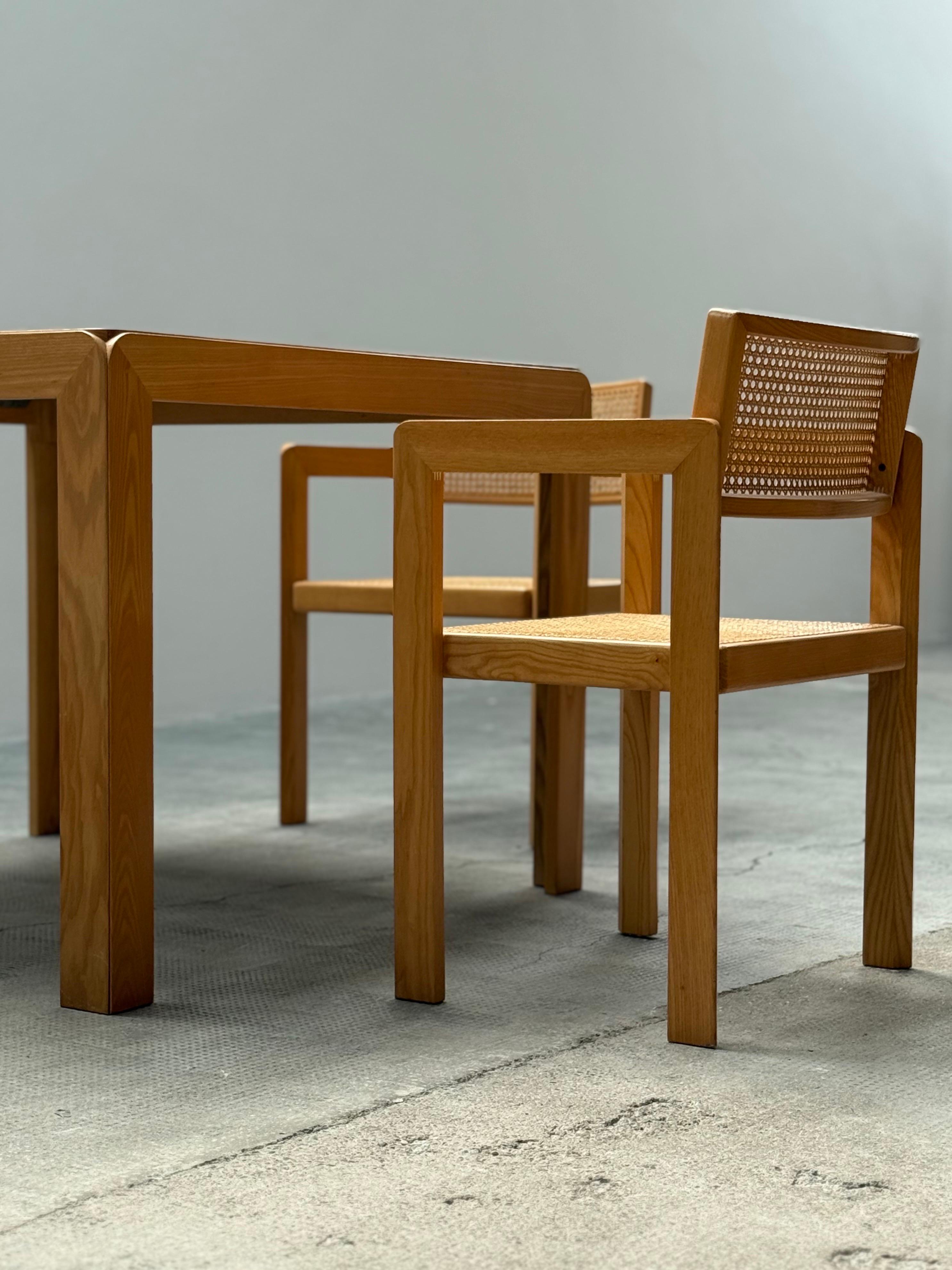 italien DERK JAN DE VRIES MAISA DE SEVESO TABLE DE DINING SET CHAIRS WOOD RATTAN, ITALY 60s en vente