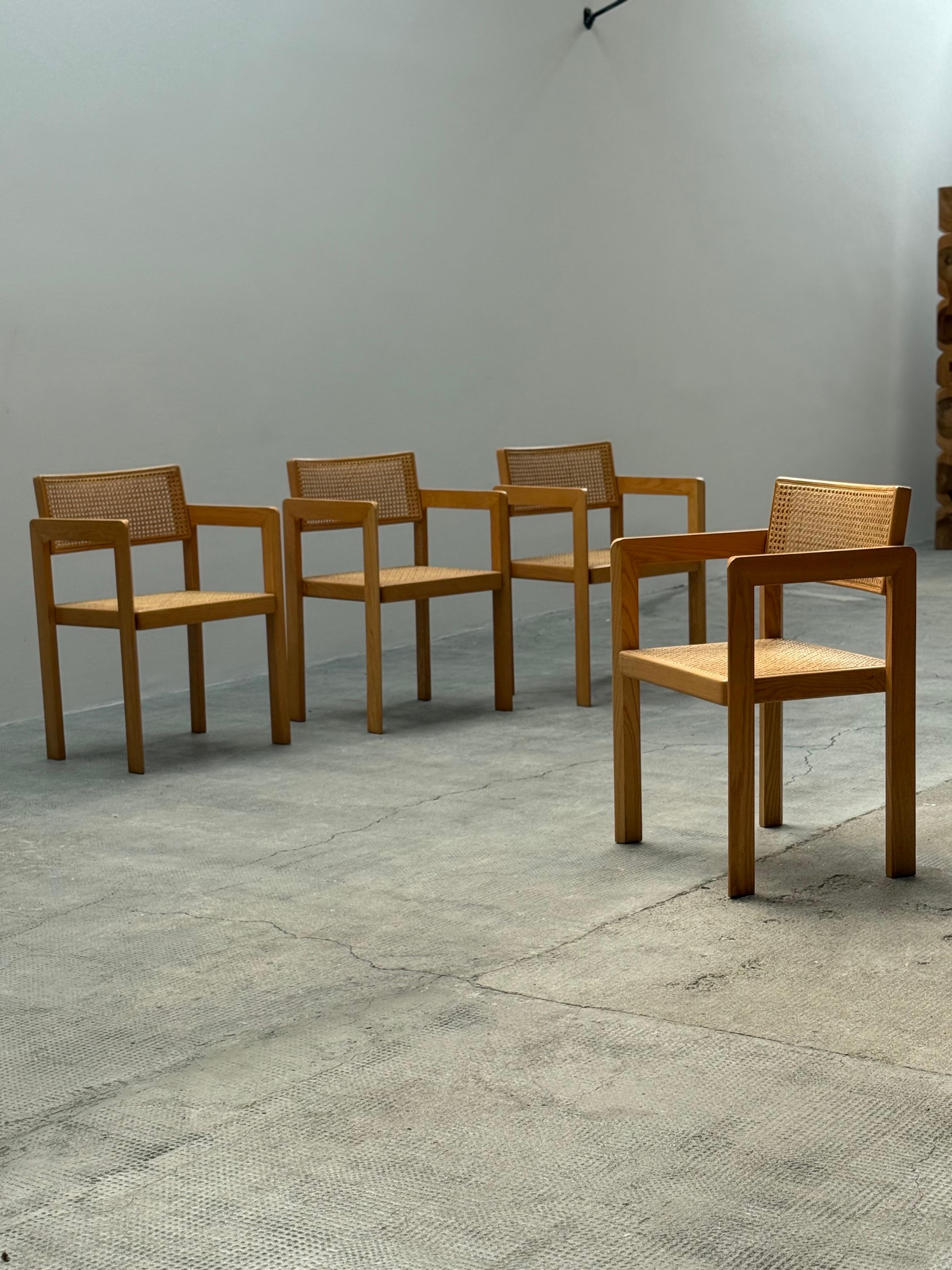 DERK JAN DE VRIES MAISA DE SEVESO TABLE DE DINING SET CHAIRS WOOD RATTAN, ITALY 60s en vente 11