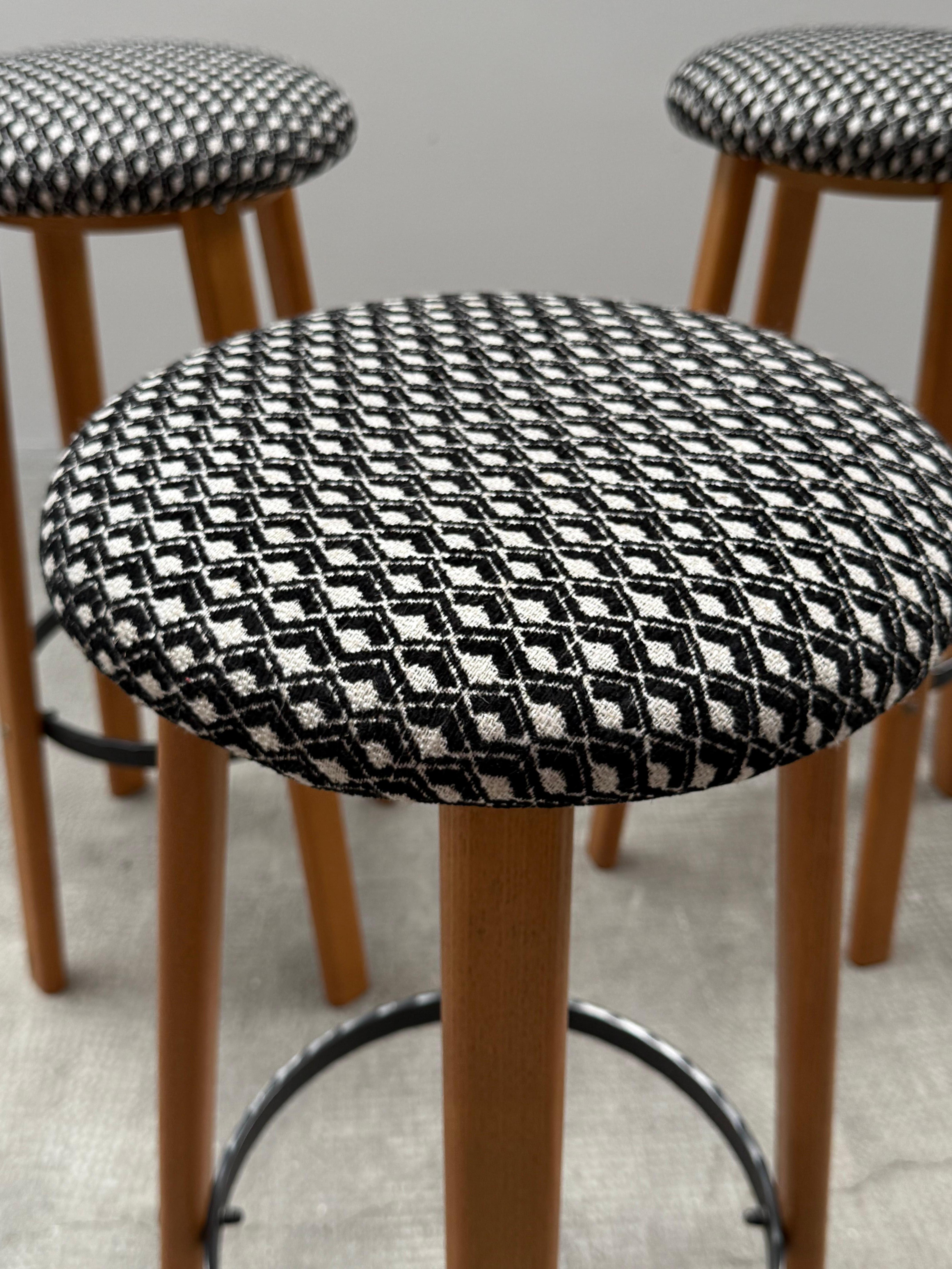 SET OF 3 BAR STOOLS ASH WOOD WROUGHT IRON, GERMANY 1970s For Sale 3
