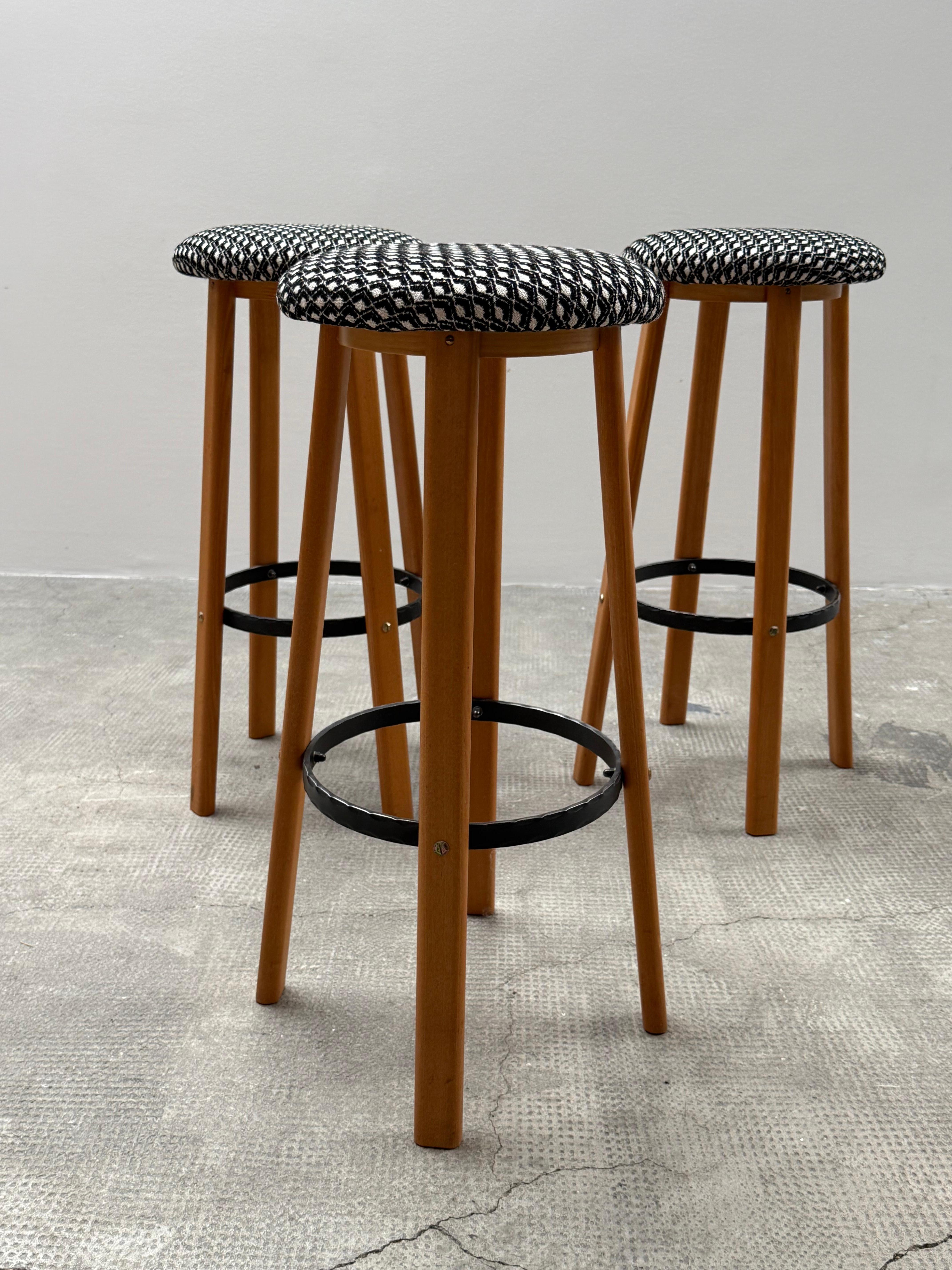 SET OF 3 BAR STOOLS ASH WOOD WROUGHT IRON, GERMANY 1970s For Sale 5