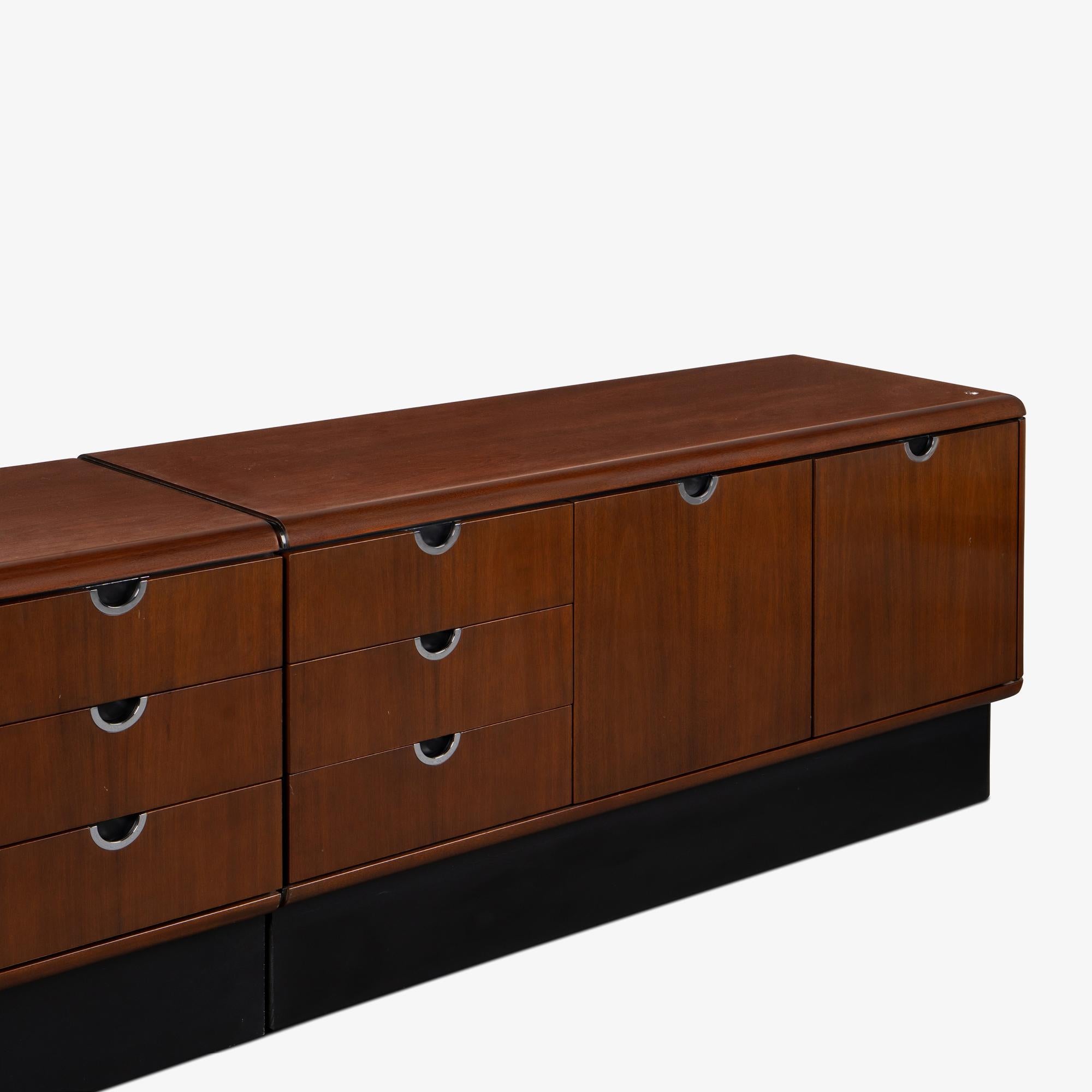 Custom Knoll Credenza in Mahogany & Chrome In Good Condition For Sale In Stamford, CT