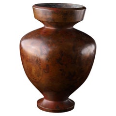 Kleine japanische Bronzevase mit warmer Patina, 20. Jahrhundert
