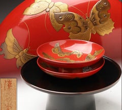 Pair of Sake Cups with Stand, Shitsusendo, Meiji Period, Red Lacquer with Gold M
