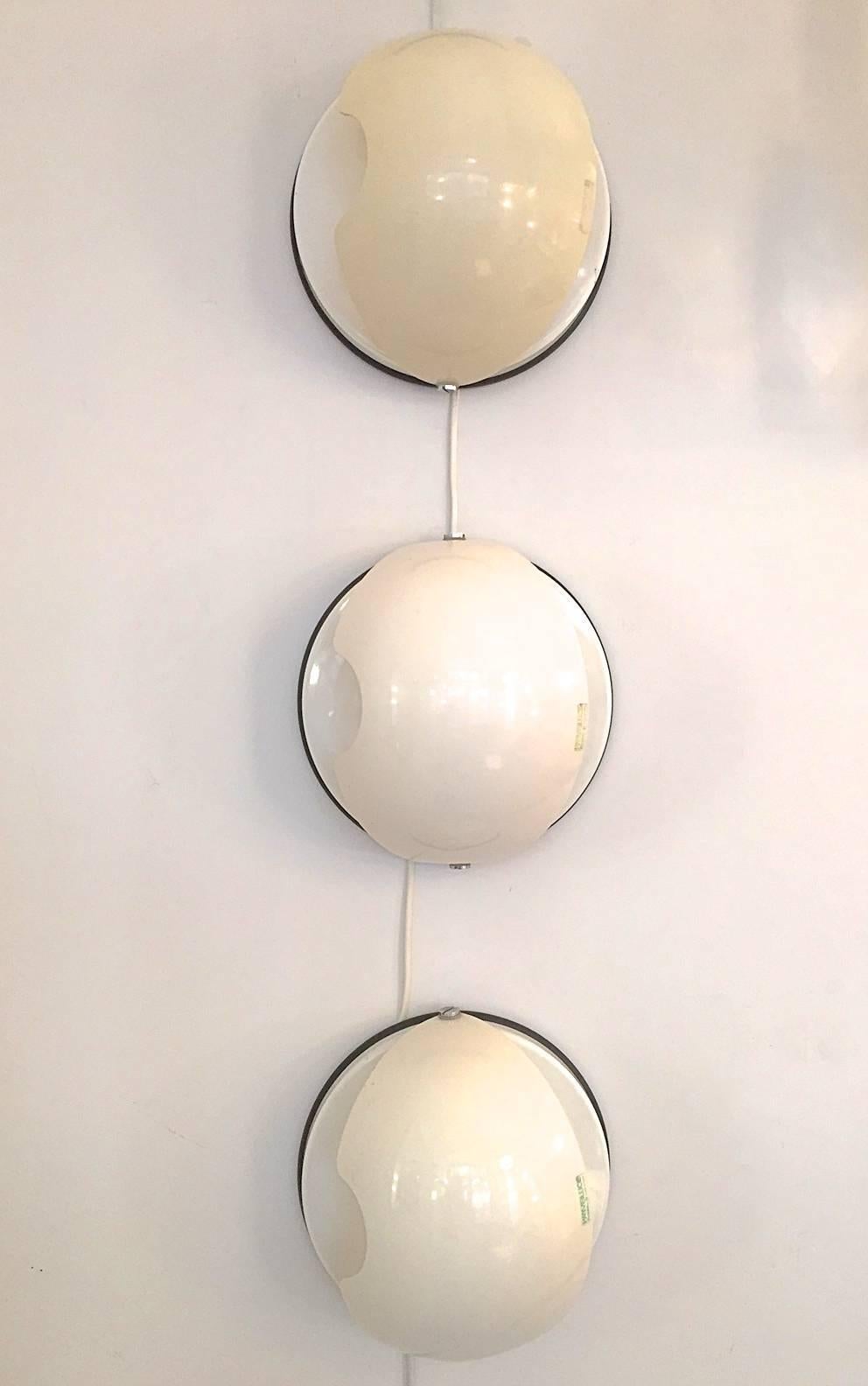 Harvey Guzzini Set of 15 Sconces, 1960s In Excellent Condition In Madrid, ES