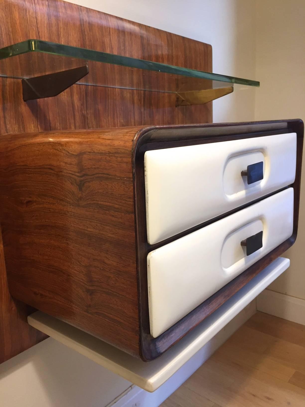 Melchiore Vega Pair of Wall-Mounted Nightstands, 1960 In Excellent Condition In Madrid, ES