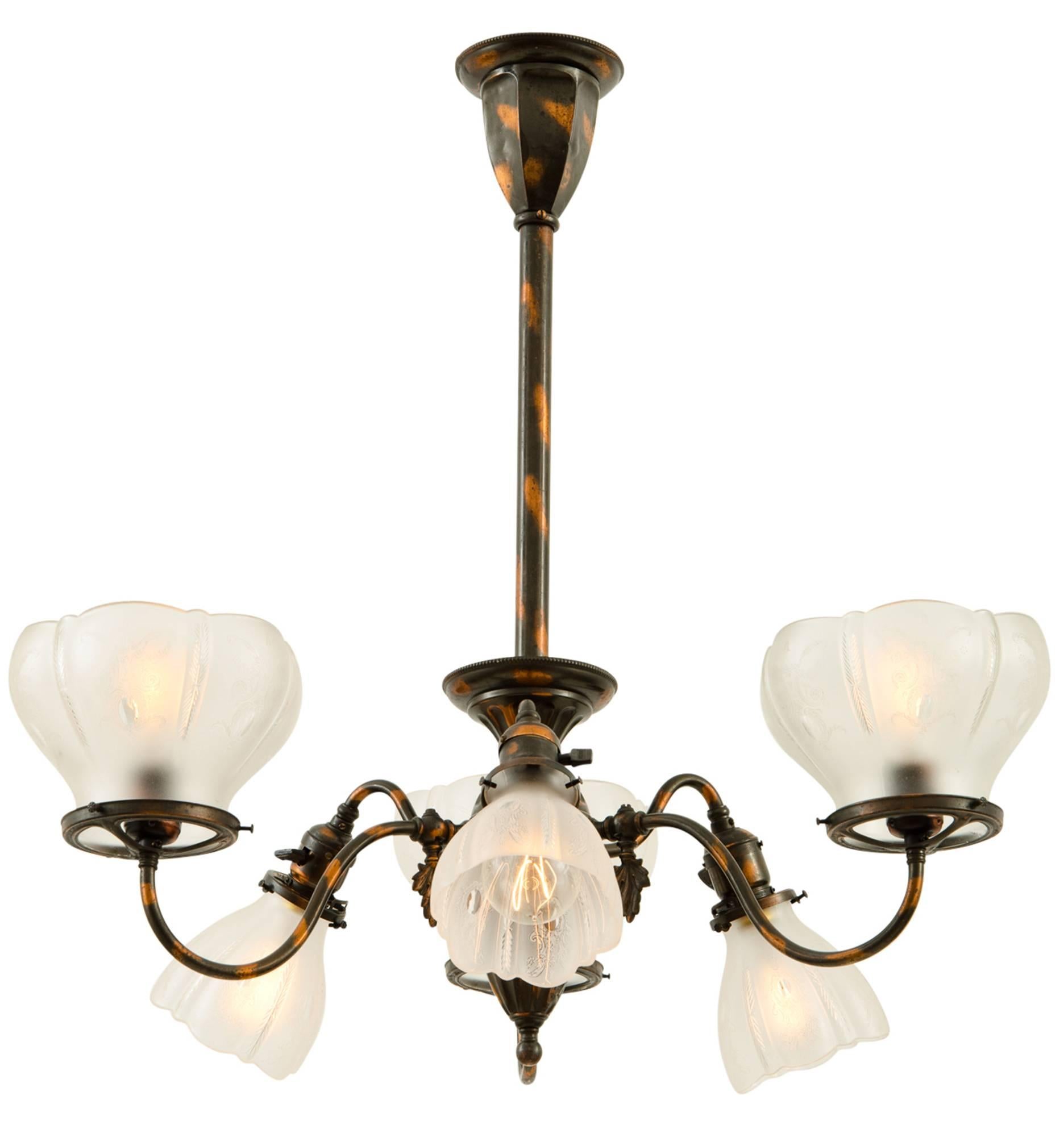 With feet in both the 19th and 20th centuries, the Victorian era saw a huge transformation of lighting technology and the evolution of many styles. The period began with gas-powered lighting, which transitioned to electricity just before the turn of