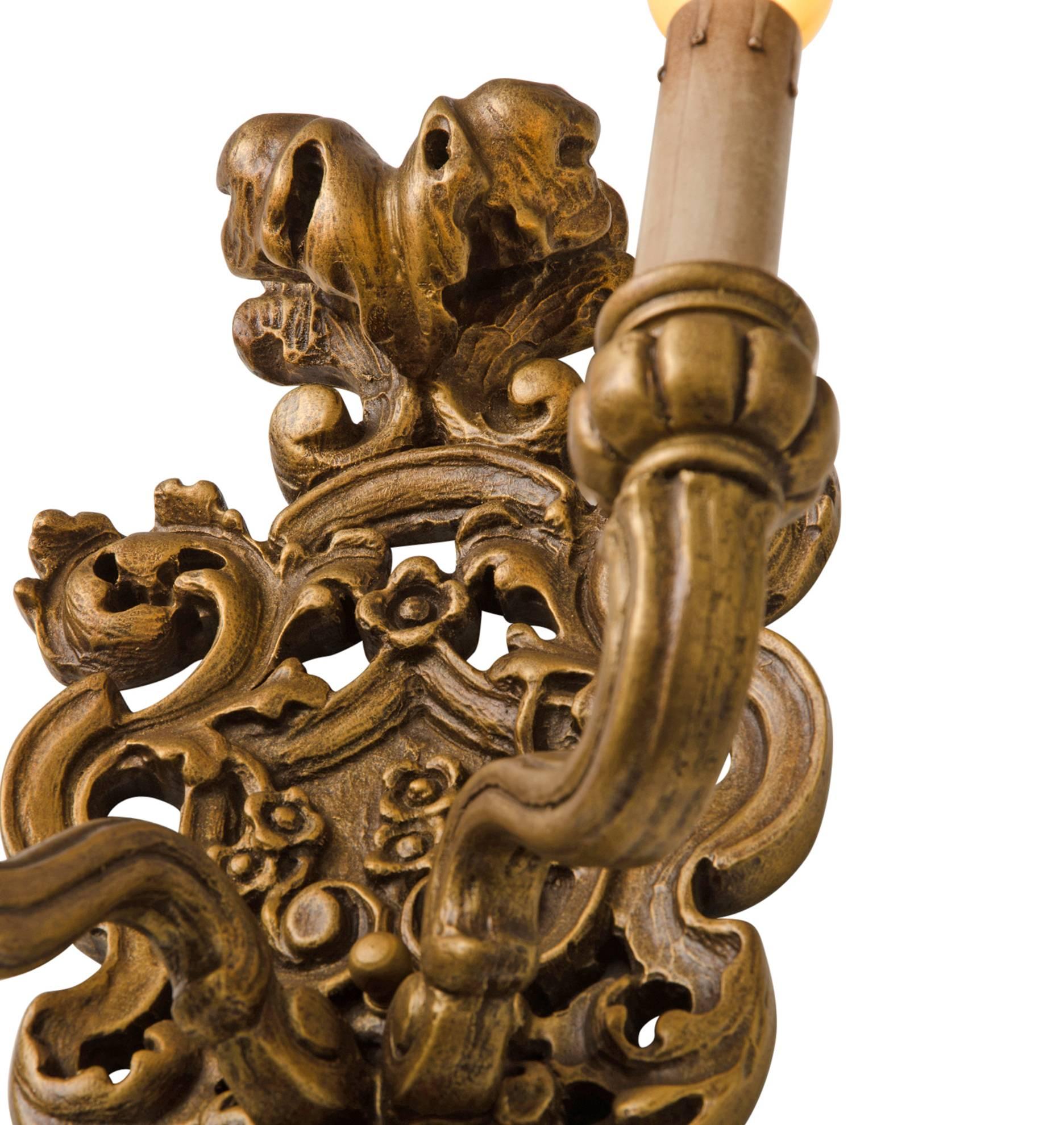 Neoclassical Revival Pair of Carved Classical Revival Candle Sconces, circa 1910s For Sale