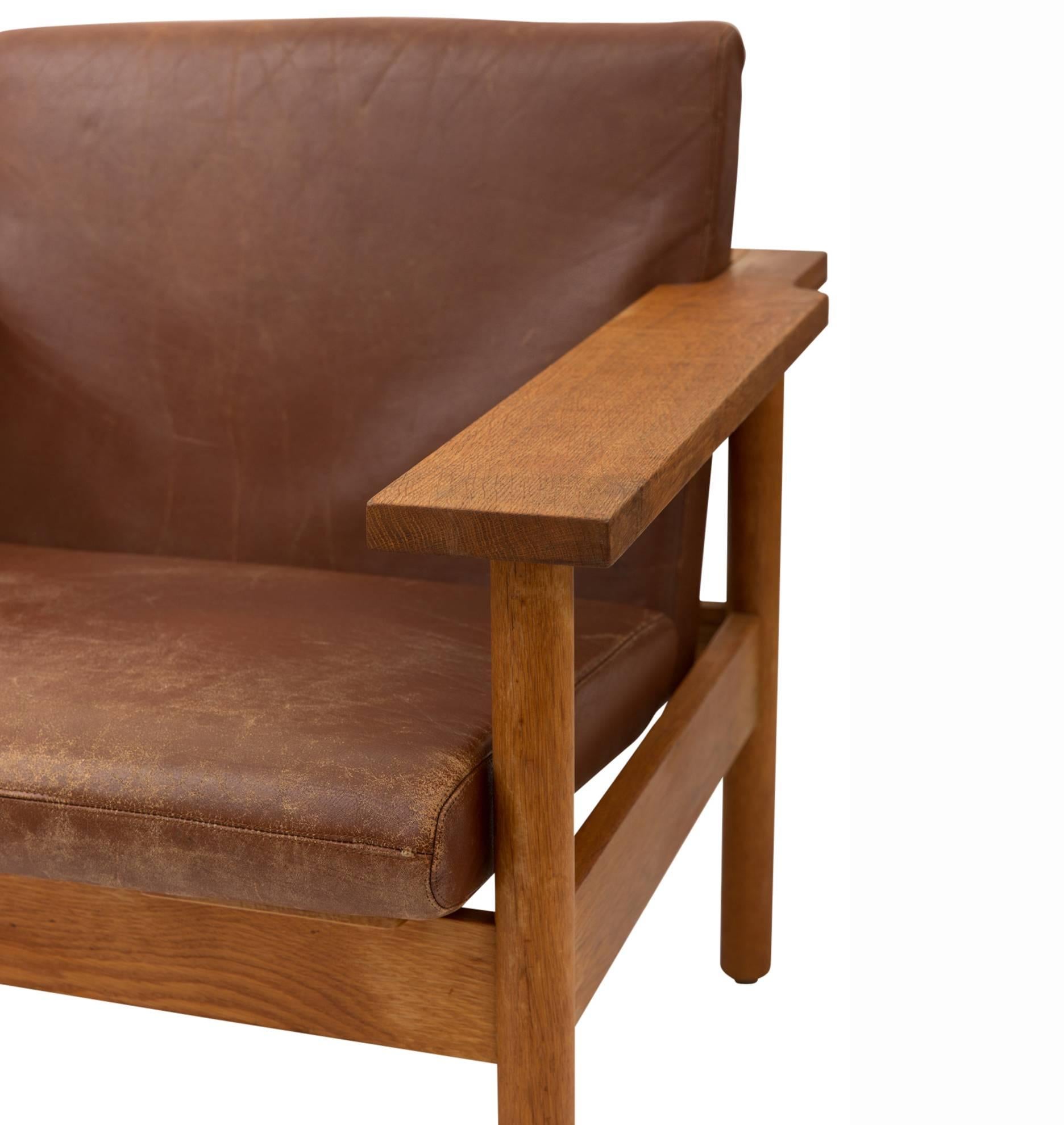Mid-20th Century Pair of Mid-Century Oak and Leather Armchairs, circa 1960s
