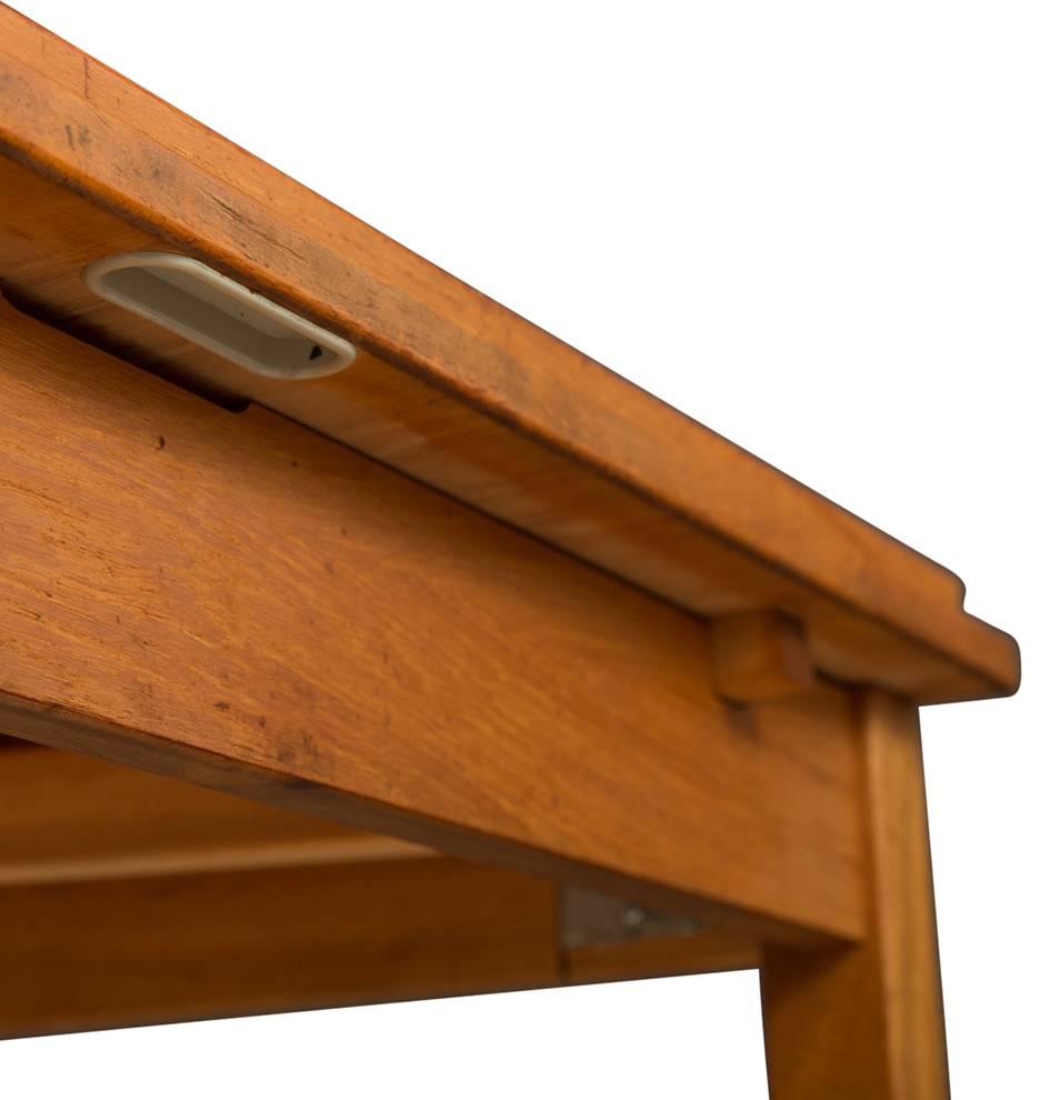 Mid-20th Century Mid-Century Teak Dining Table with Extendable Leaves, circa 1965
