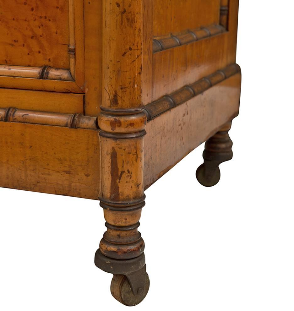 Regency Faux Bamboo Birdseye Maple Dresser by R.J. Horner, circa 1880s
