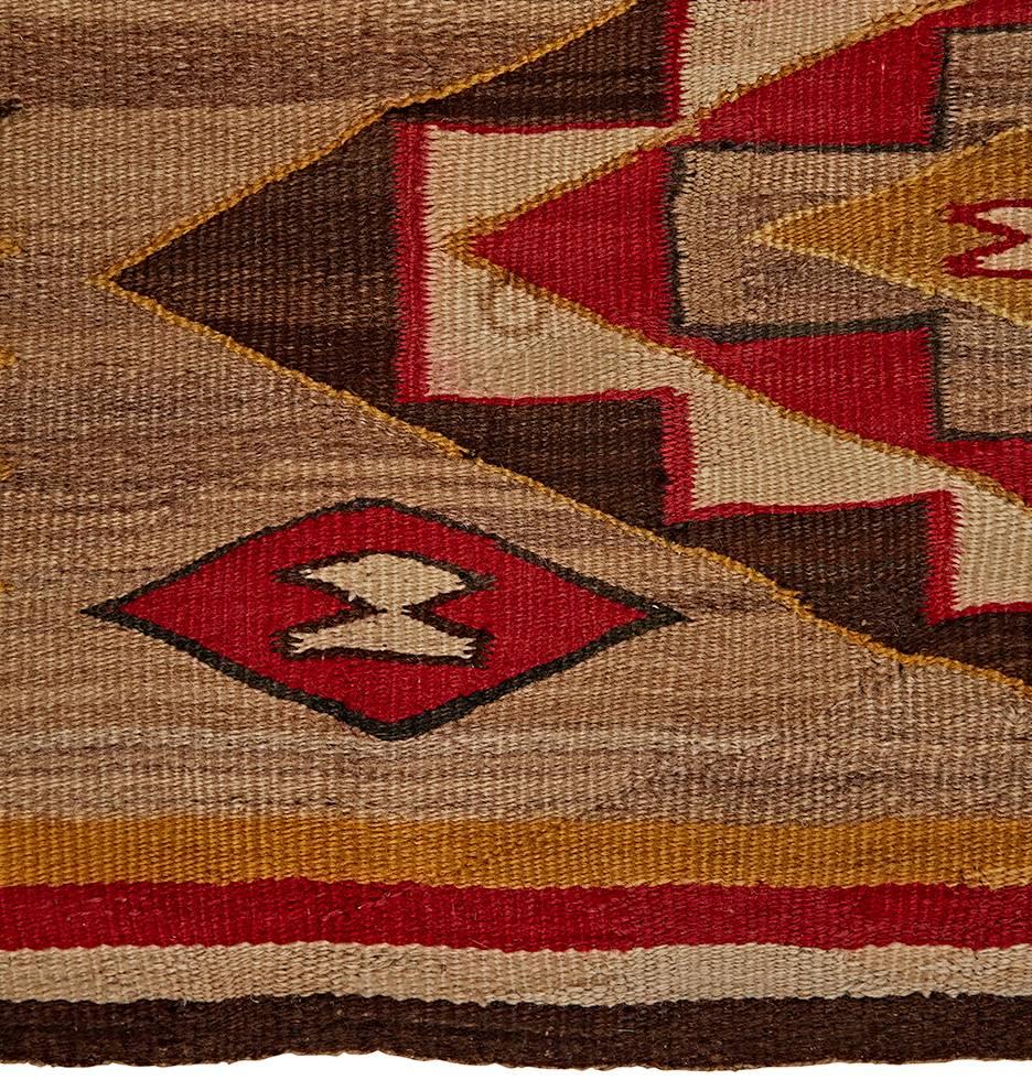 Exceptional Red Mesa Navajo Rug, circa 1930s In Good Condition In Portland, OR