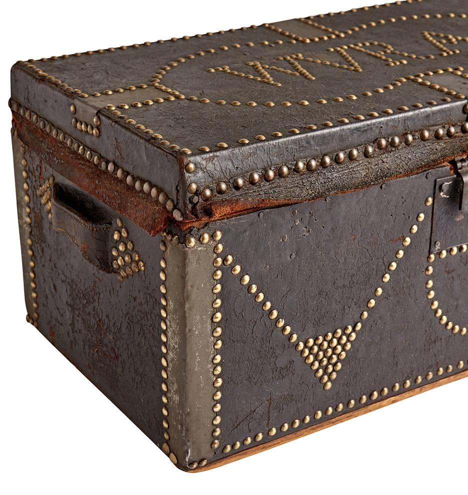 Leather-Clad Trunk with Nailhead Decoration, circa 1910 For Sale 1