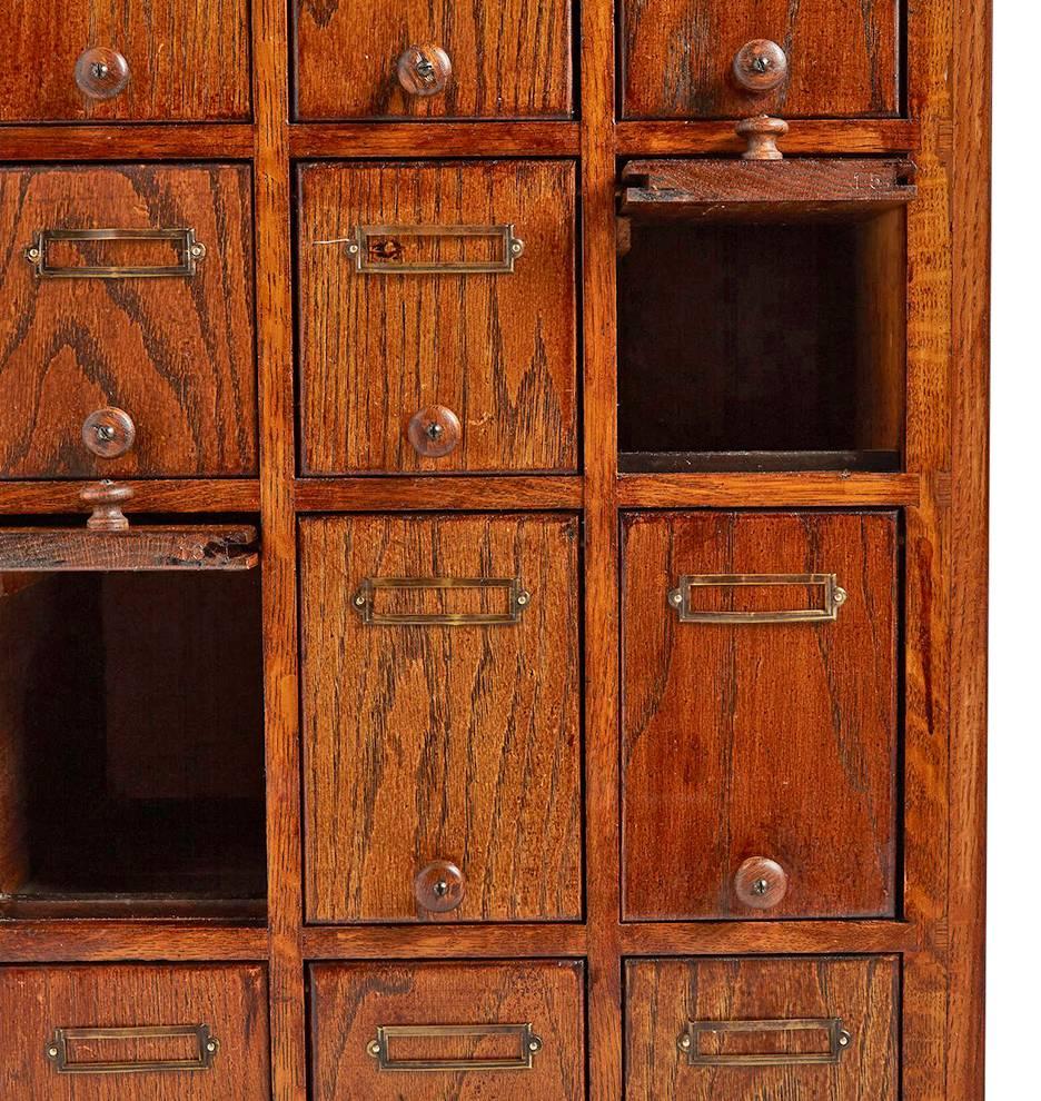 Revival Solid Oak J.D. Warren Filing Cabinet with 21 Lift Drawers, circa 1920