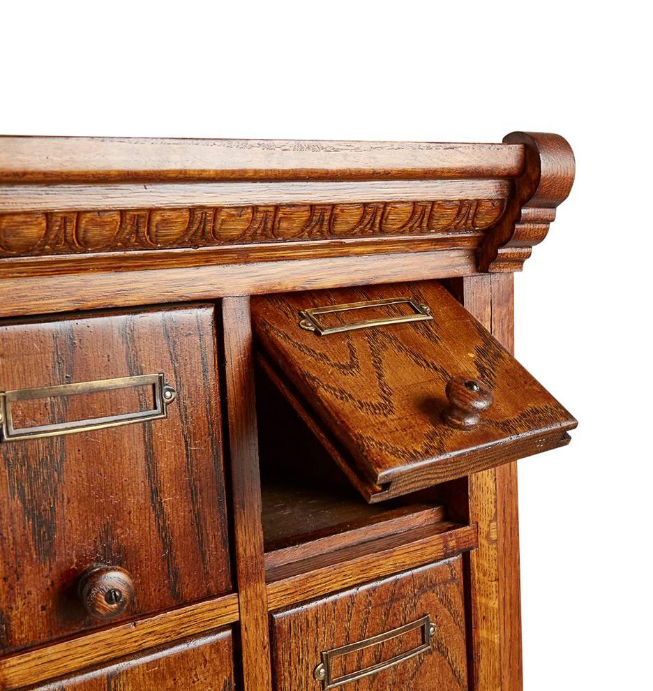 Solid Oak J.D. Warren Filing Cabinet with 21 Lift Drawers, circa 1920 In Good Condition In Portland, OR
