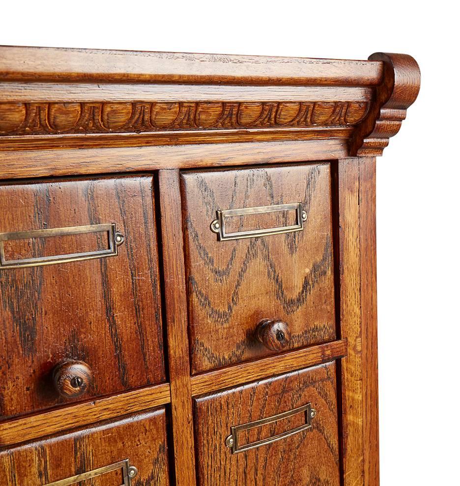 Early 20th Century Solid Oak J.D. Warren Filing Cabinet with 21 Lift Drawers, circa 1920