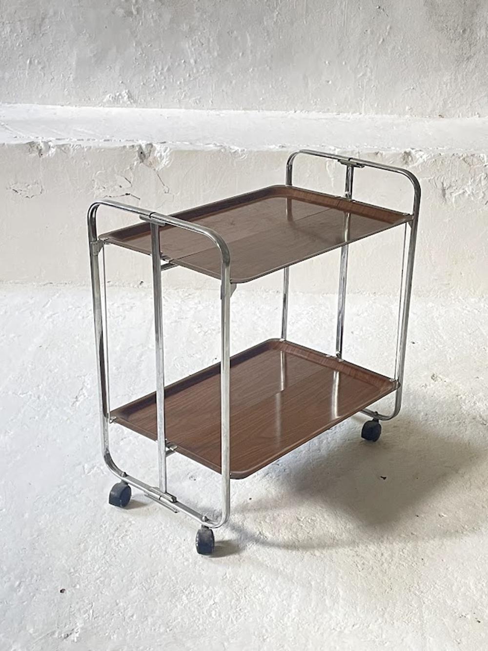 Mid-Century Modern Chariot de service pliant en chrome du milieu du siècle, années 1950 Allemagne en vente
