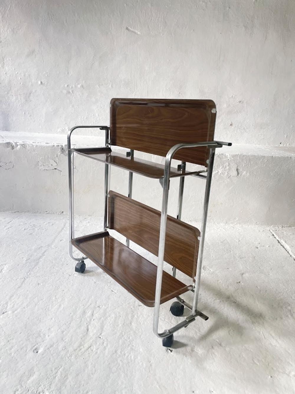 Chariot de service pliant en chrome du milieu du siècle, années 1950 Allemagne en vente 1