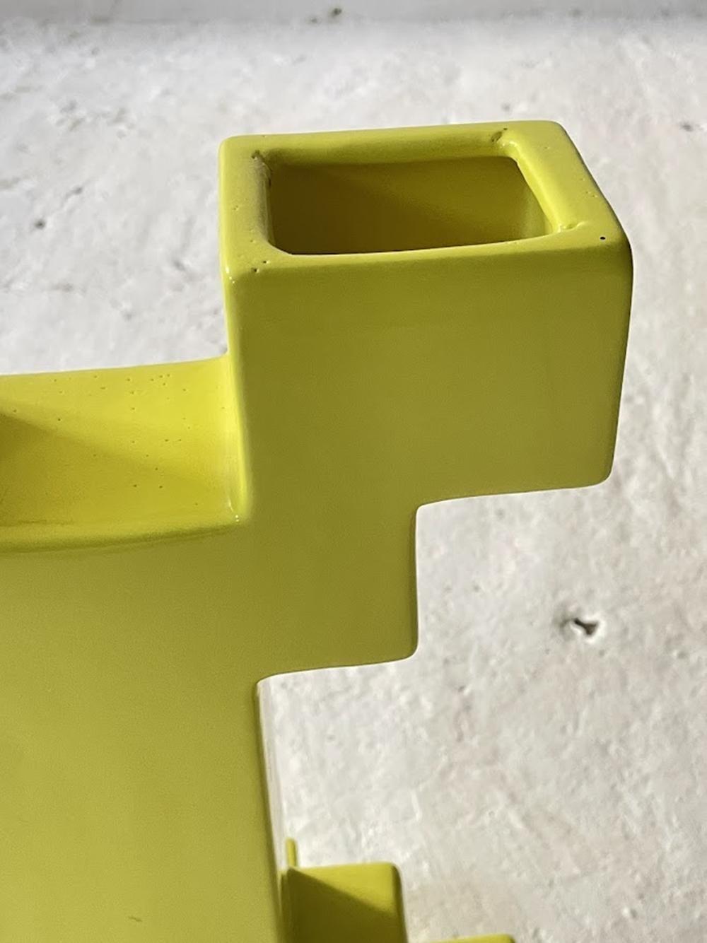 Postmoderno Vaso in ceramica stile Memphis Atzeco di Florio Keramia in vendita