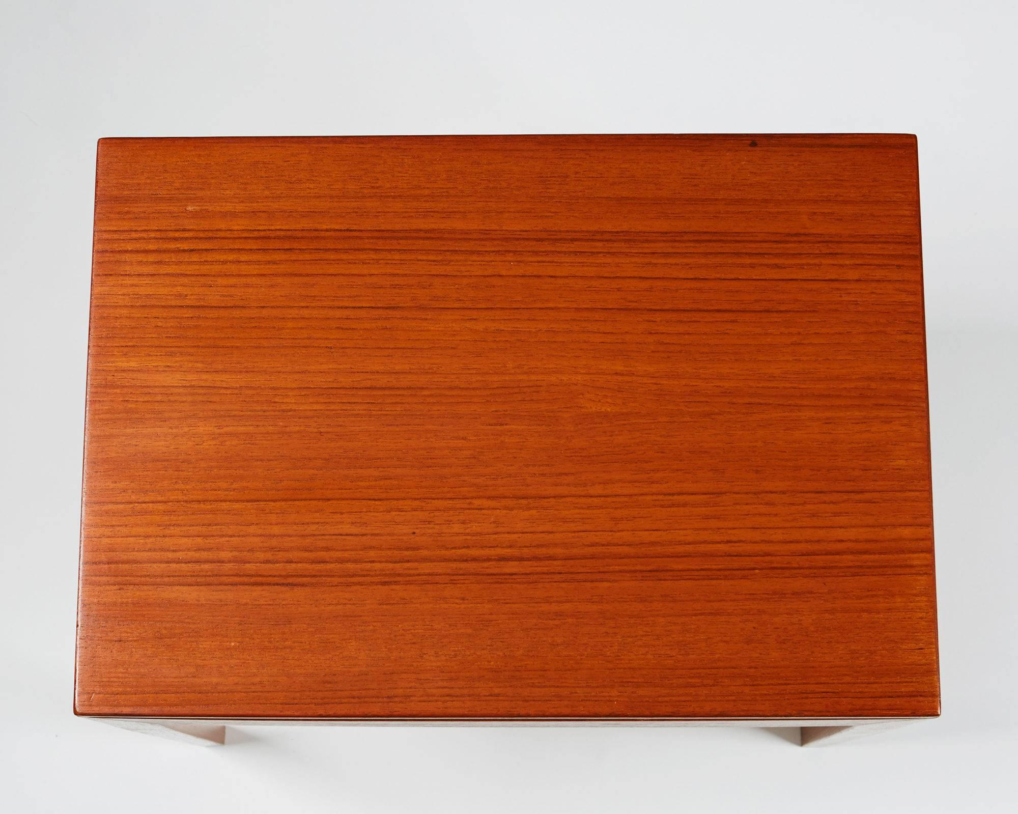 Pair of Bedside Tables Designed by Severin Hansen for Haslev, Denmark, 1950s 1