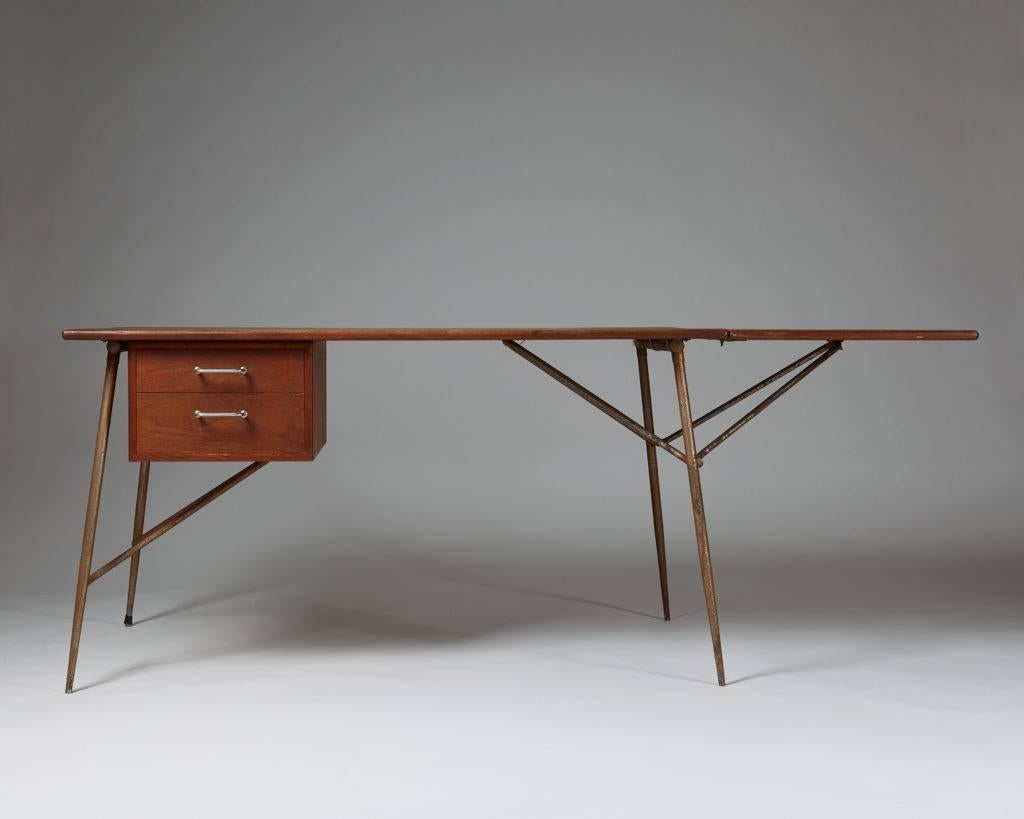 Scandinavian Modern Desk Designed by Börge Mogensen for Söborg, Denmark, 1952