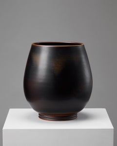 Vase 'Unic' designed by Gunnar Nylund for ALP Lidköping, Sweden, 1930s-40s