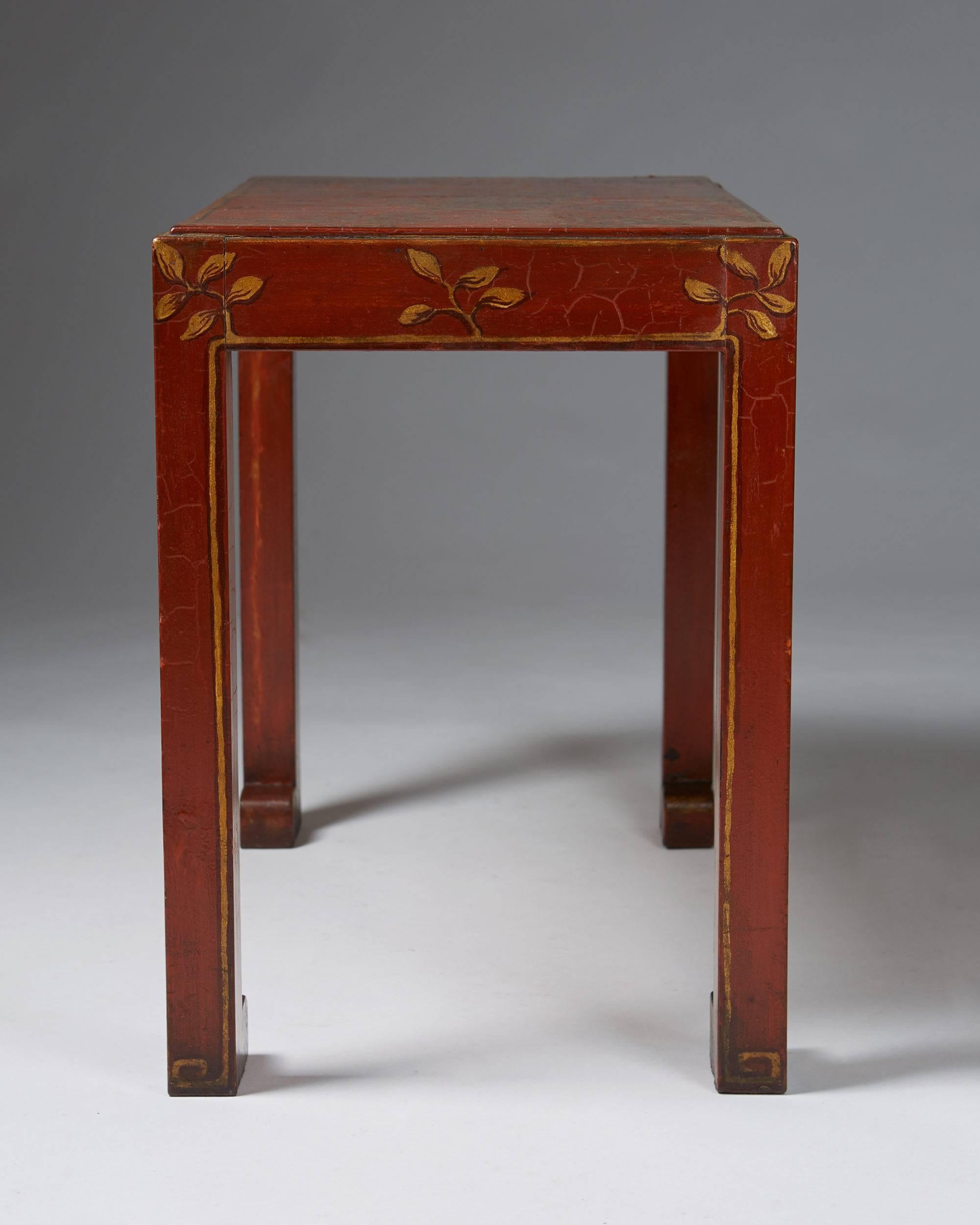 Occasional table designed by Carin Nilsson, Sweden, 1930s.
Hand-painted wood, painted by the artist.
Provenance: Estate of the artist.

Measures: H 55 cm/ 21 1/2