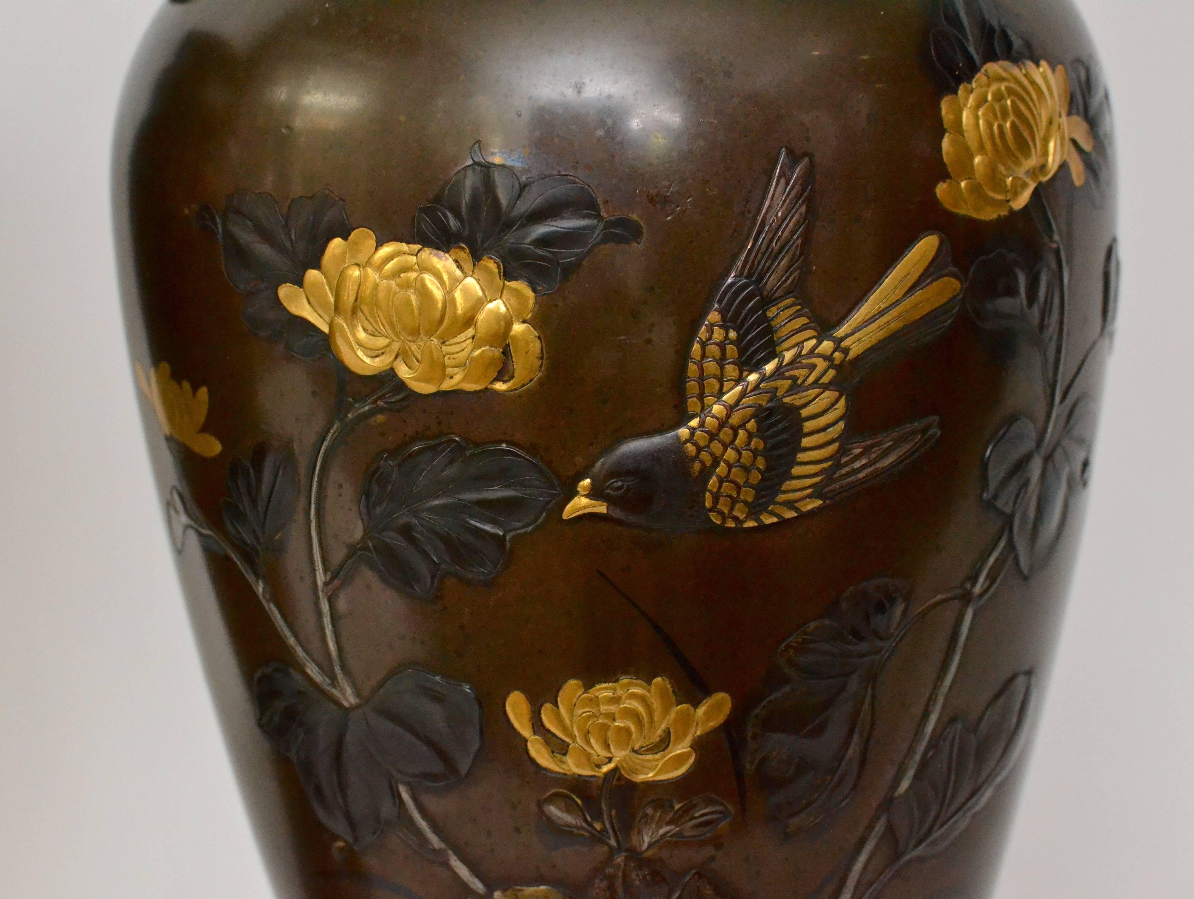 Pair of Japanese Meiji Mixed Metal Relief Vases In Good Condition In Stockholm, SE