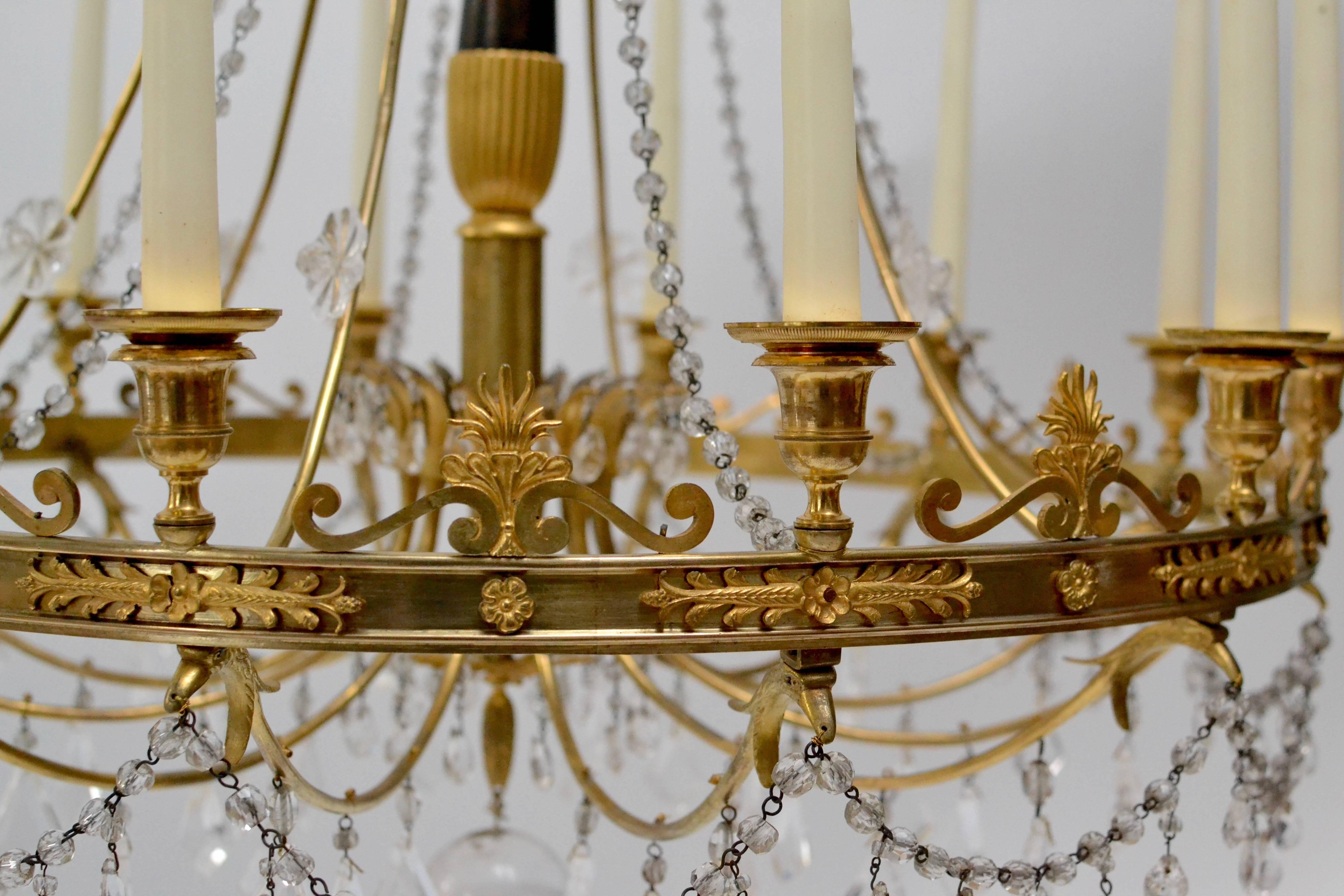 French Early 19th Century Gilt and Patinated Bronze Chandelier with Crystals In Excellent Condition In Stockholm, SE