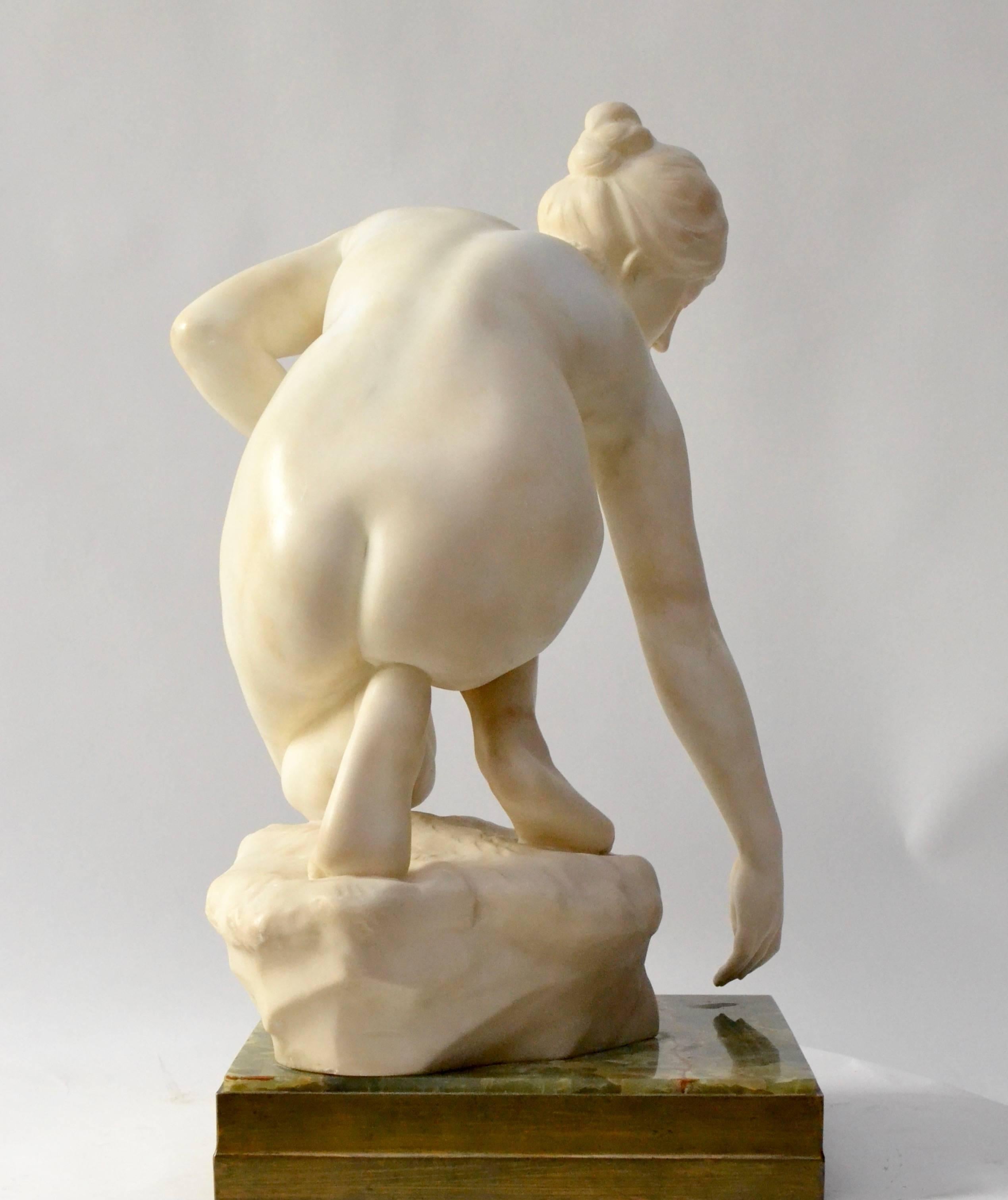 Weiße Marmorskulptur einer Frau Signiert Emil Cauer (Jugendstil)