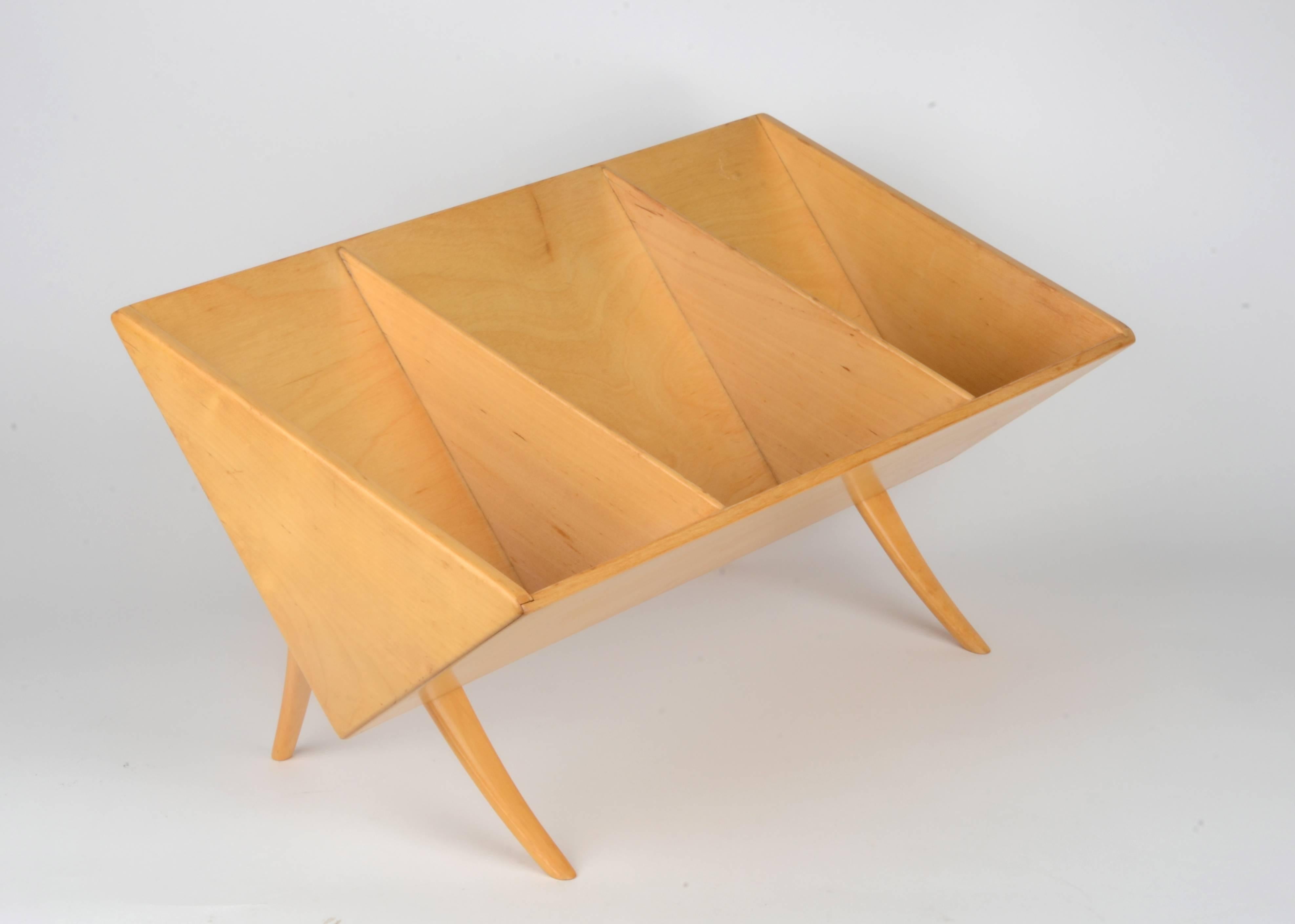 Book crib designed by Bruno Mathsson for Firma Karl Mathsson, in 1941. In beech, this example is from the 1960s.