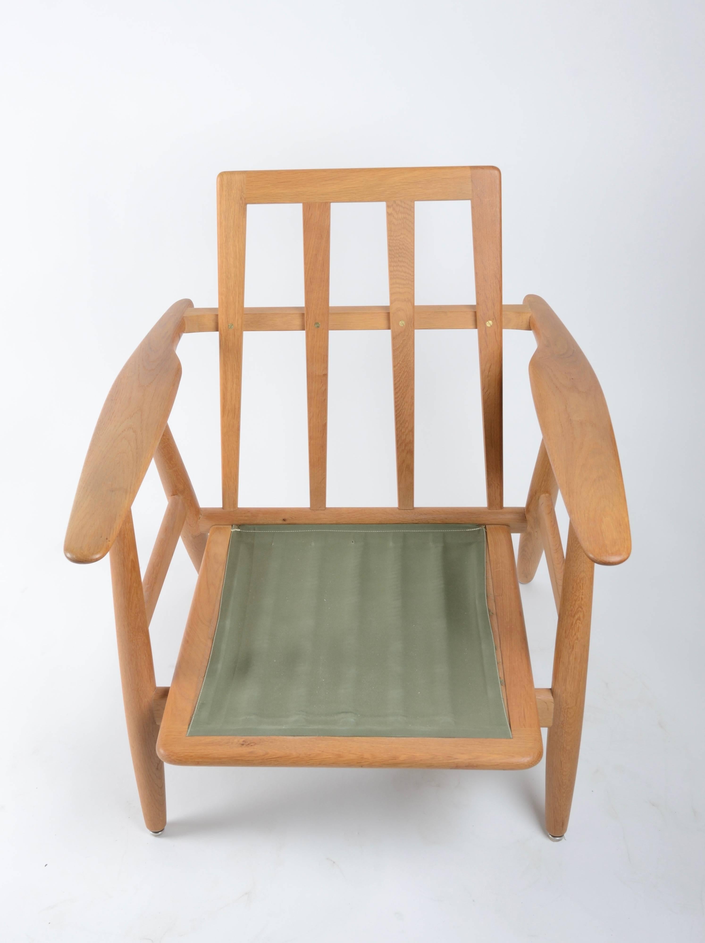 Danish Hans J. Wegner, Pair of GE-240 “Cigar” Lounge Chairs for GETAMA