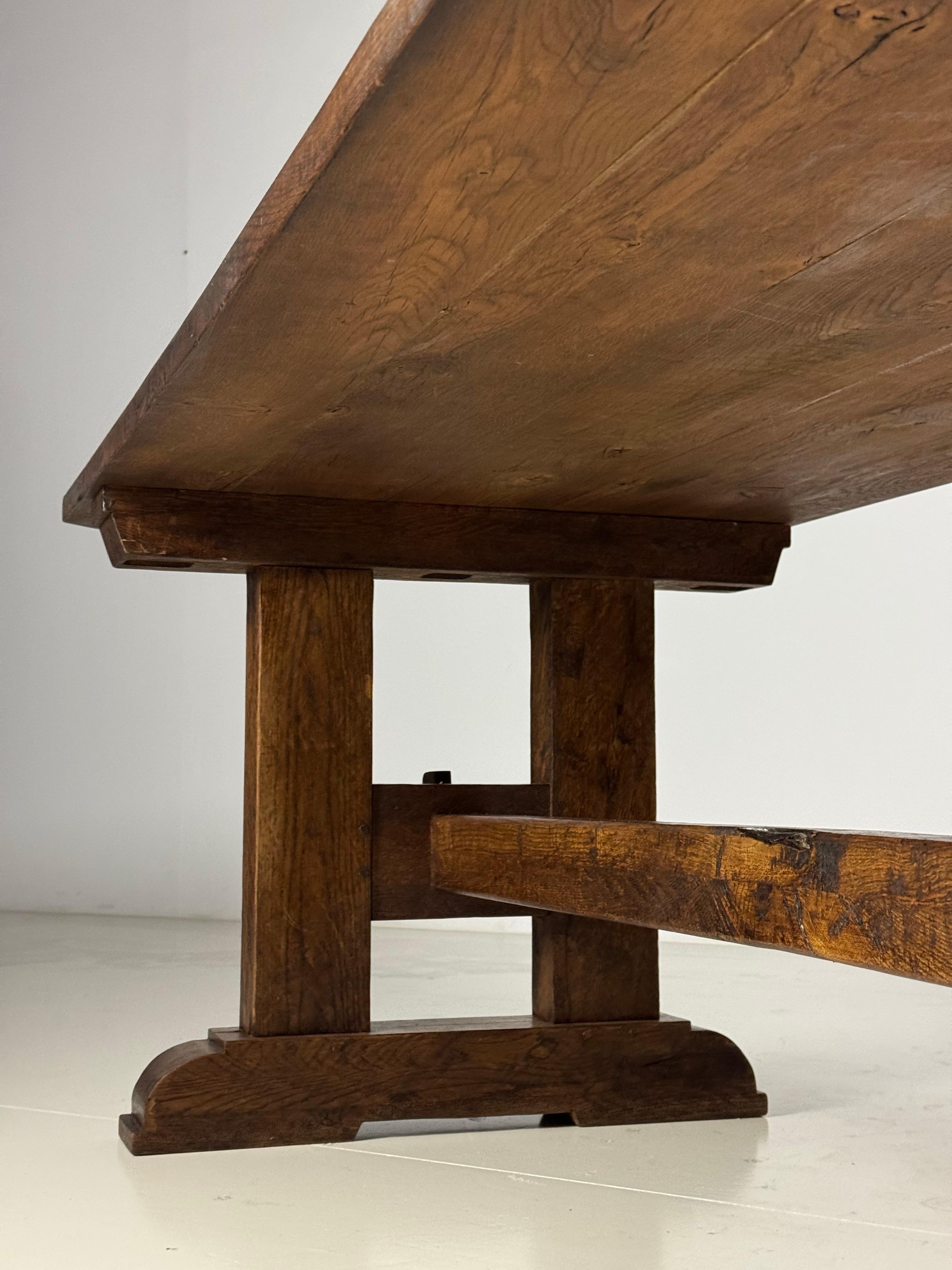 Table monastère belge chêne 230cm en vente 1