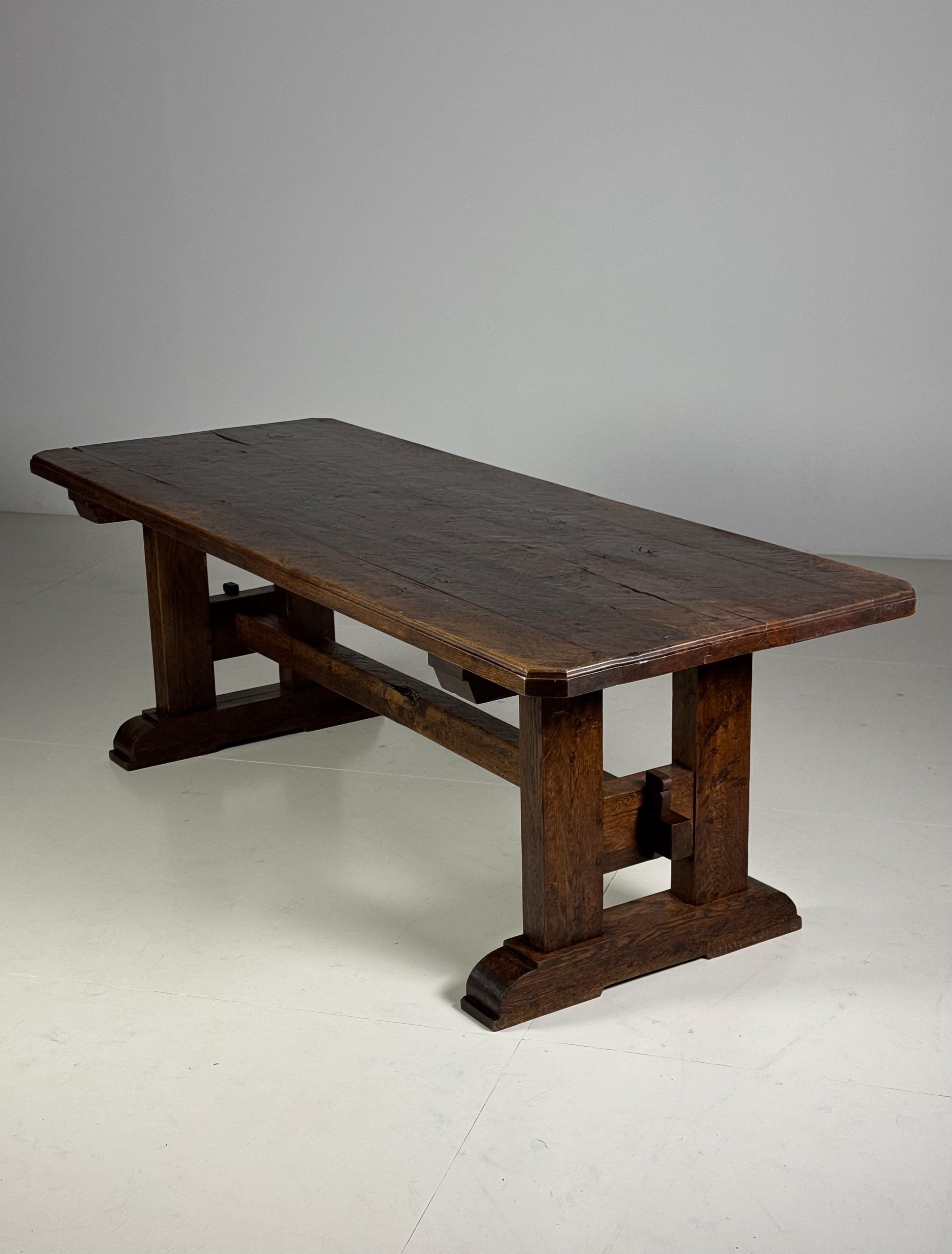 Table monastère belge chêne 230cm en vente 9