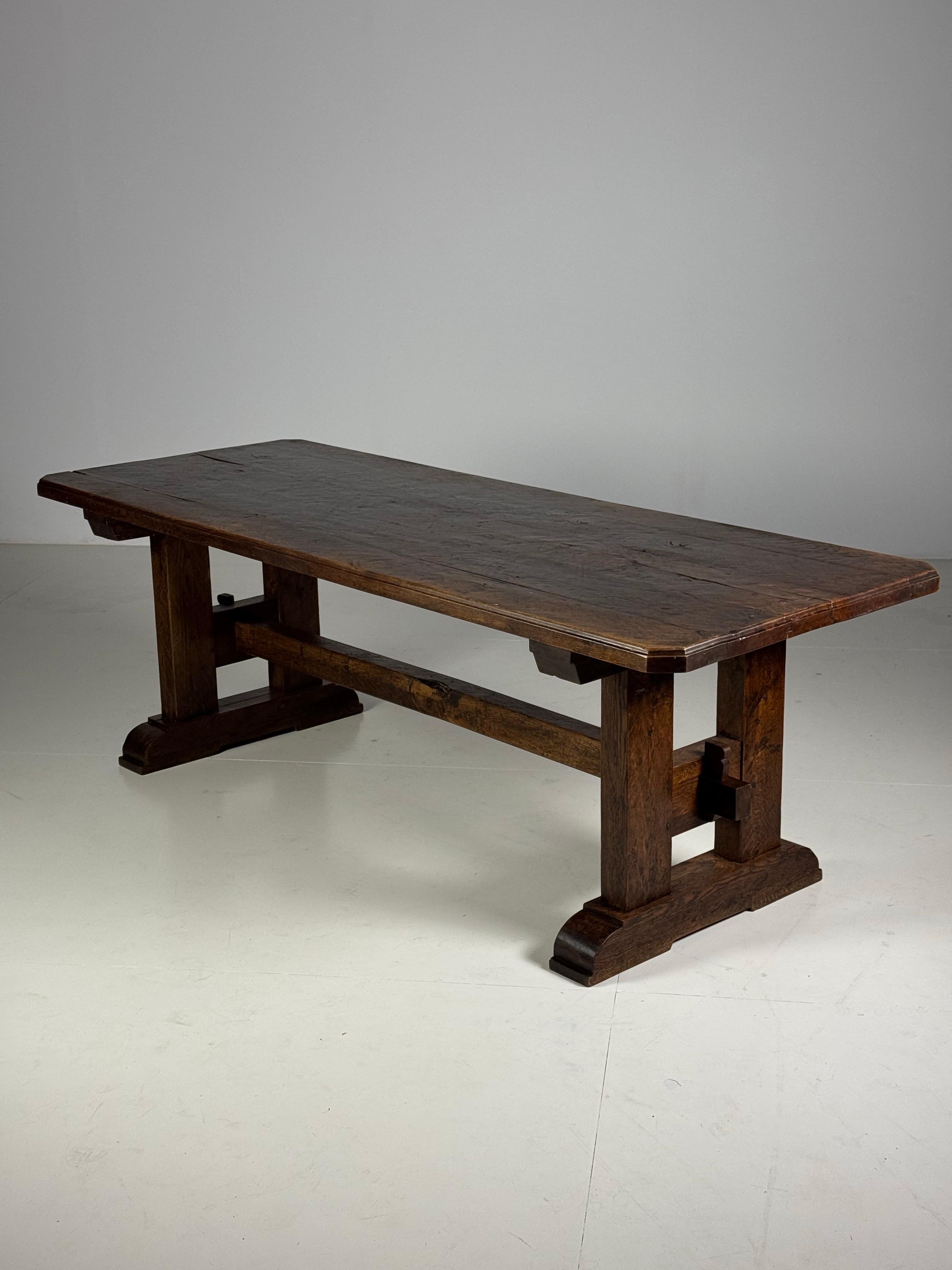 Table monastère belge chêne 230cm en vente 8